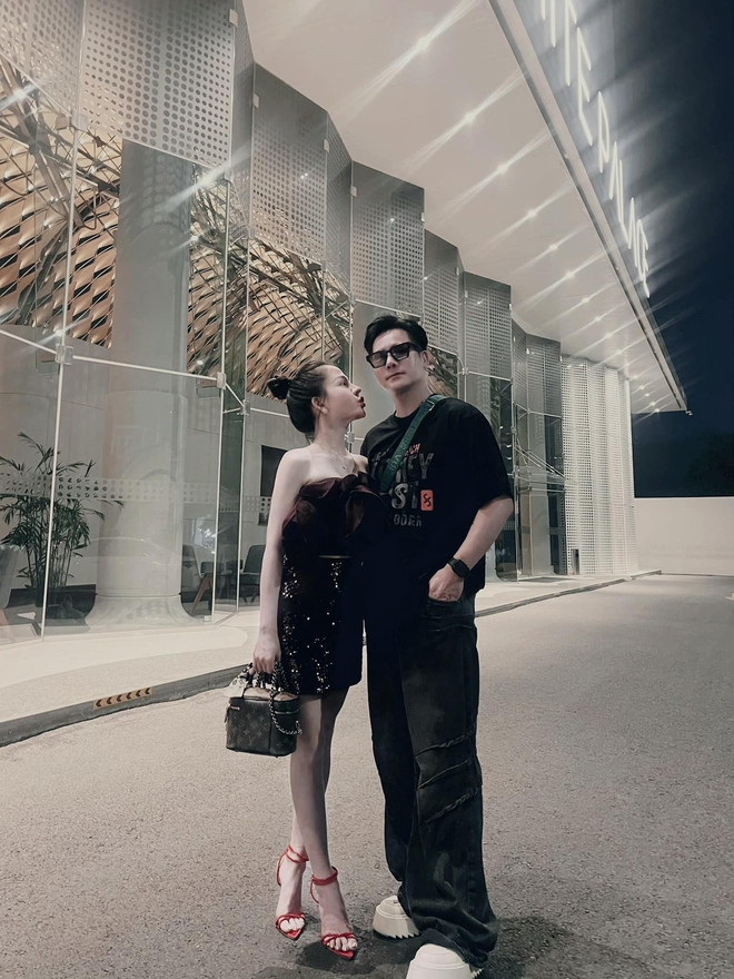 Cặp đôi Việt vướng ồn ào ngoại tình chấn động khẩn thiết mong mỏi 1 điều trước đám cưới- Ảnh 5. Cặp đôi Việt vướng ồn ào ngoại tình chấn động khẩn thiết mong mỏi 1 điều trước đám cưới- Ảnh 5.