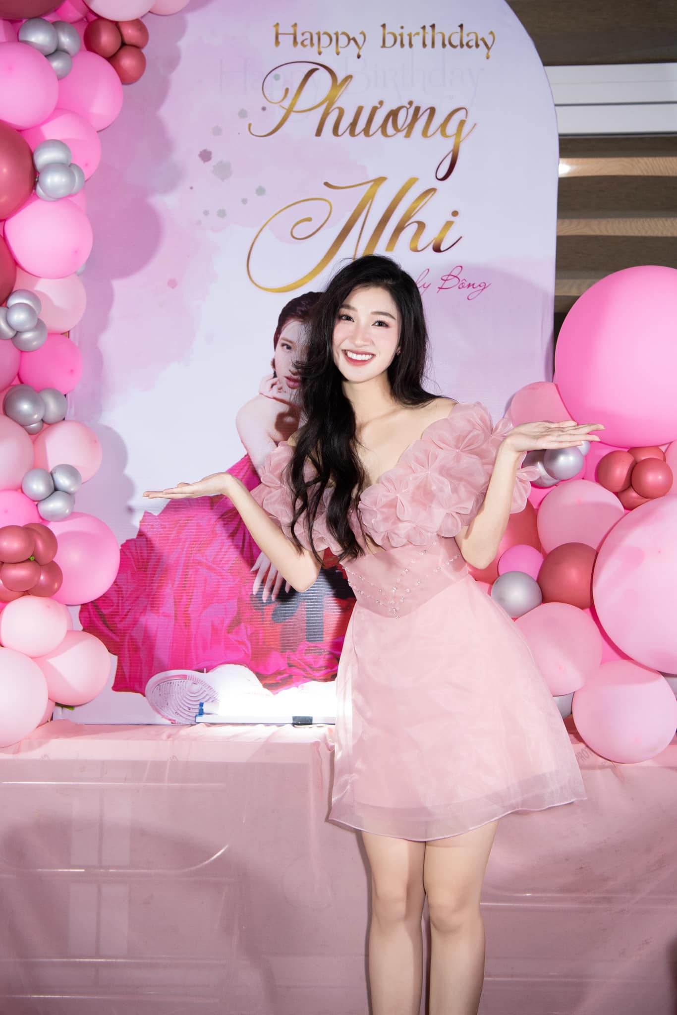 Thực hư clip Á hậu Phương Nhi đón sinh nhật sang chảnh sau đám hỏi với nhà tỷ phú- Ảnh 3.