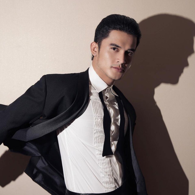 Mỹ nam Việt đóng liên tiếp 6 phim top 1 rating cả nước, tổng tài 6 múi diễn hay vô cùng- Ảnh 1.