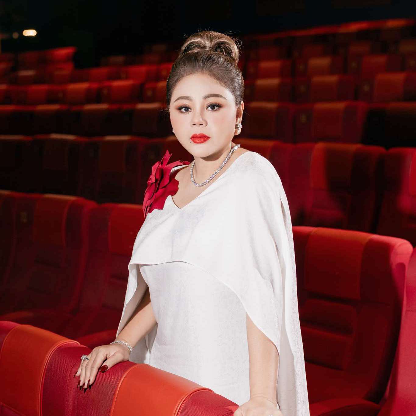 Con trai NS Lê Giang lên tiếng khi netizen yêu cầu can ngăn mẹ vụ drama chê phim Trấn Thành- Ảnh 1. Con trai NS Lê Giang lên tiếng khi netizen yêu cầu can ngăn mẹ vụ drama chê phim Trấn Thành- Ảnh 1.