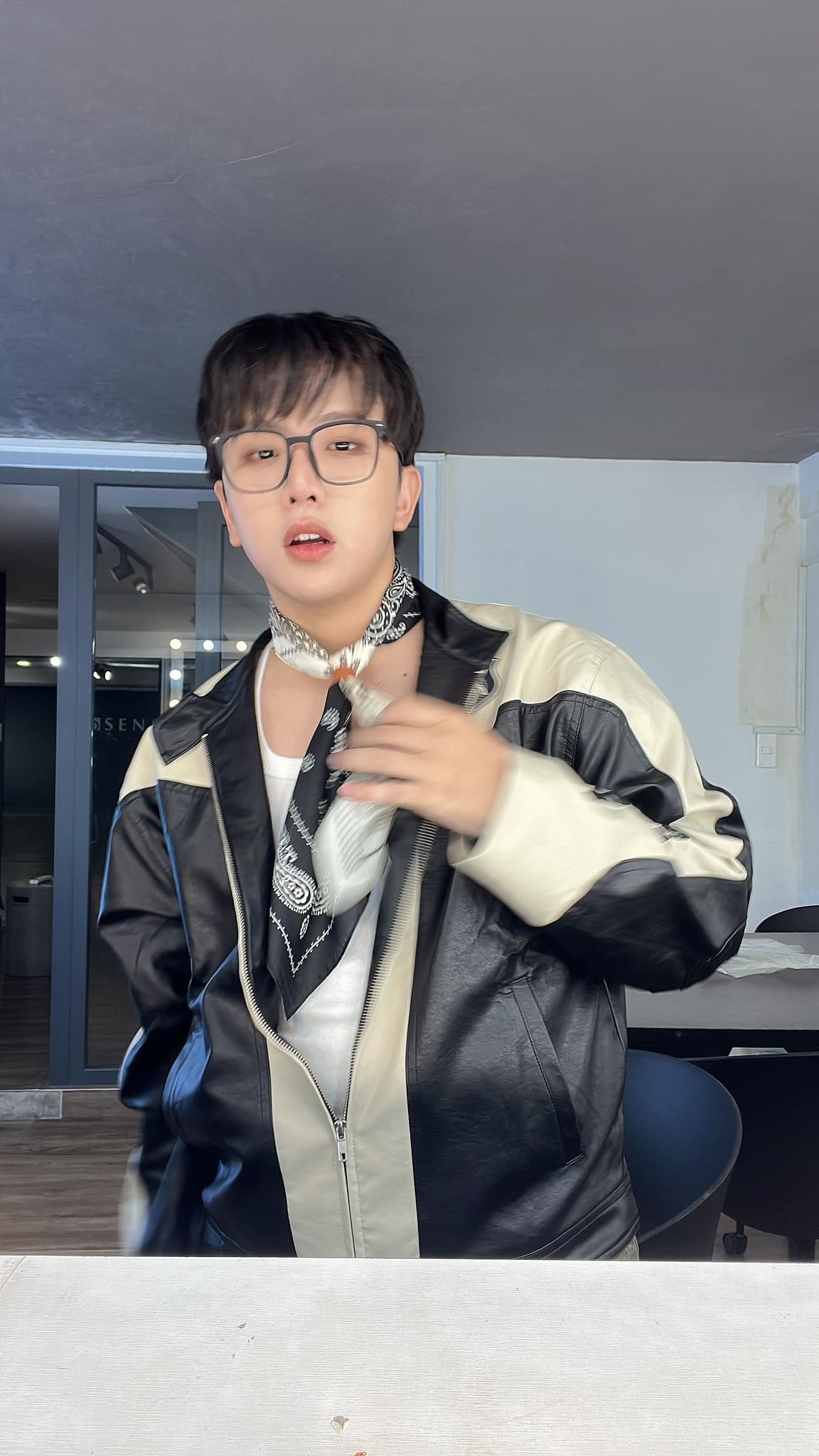 CĂNG: 2 sao nam đấu tố chuyện đời tư bê bối, nói dối, lợi dụng Đông Nhi, người trong cuộc nói gì?- Ảnh 1. CĂNG: 2 sao nam đấu tố chuyện đời tư bê bối, nói dối, lợi dụng Đông Nhi, người trong cuộc nói gì?- Ảnh 1.