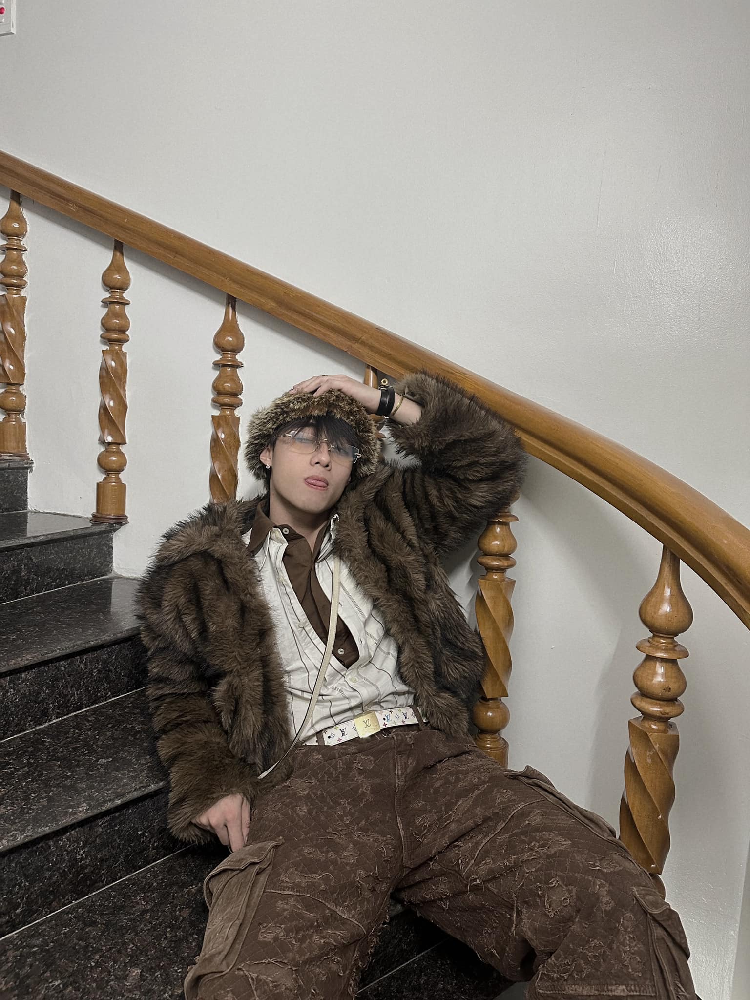 Chấn động bài Chấn động bài