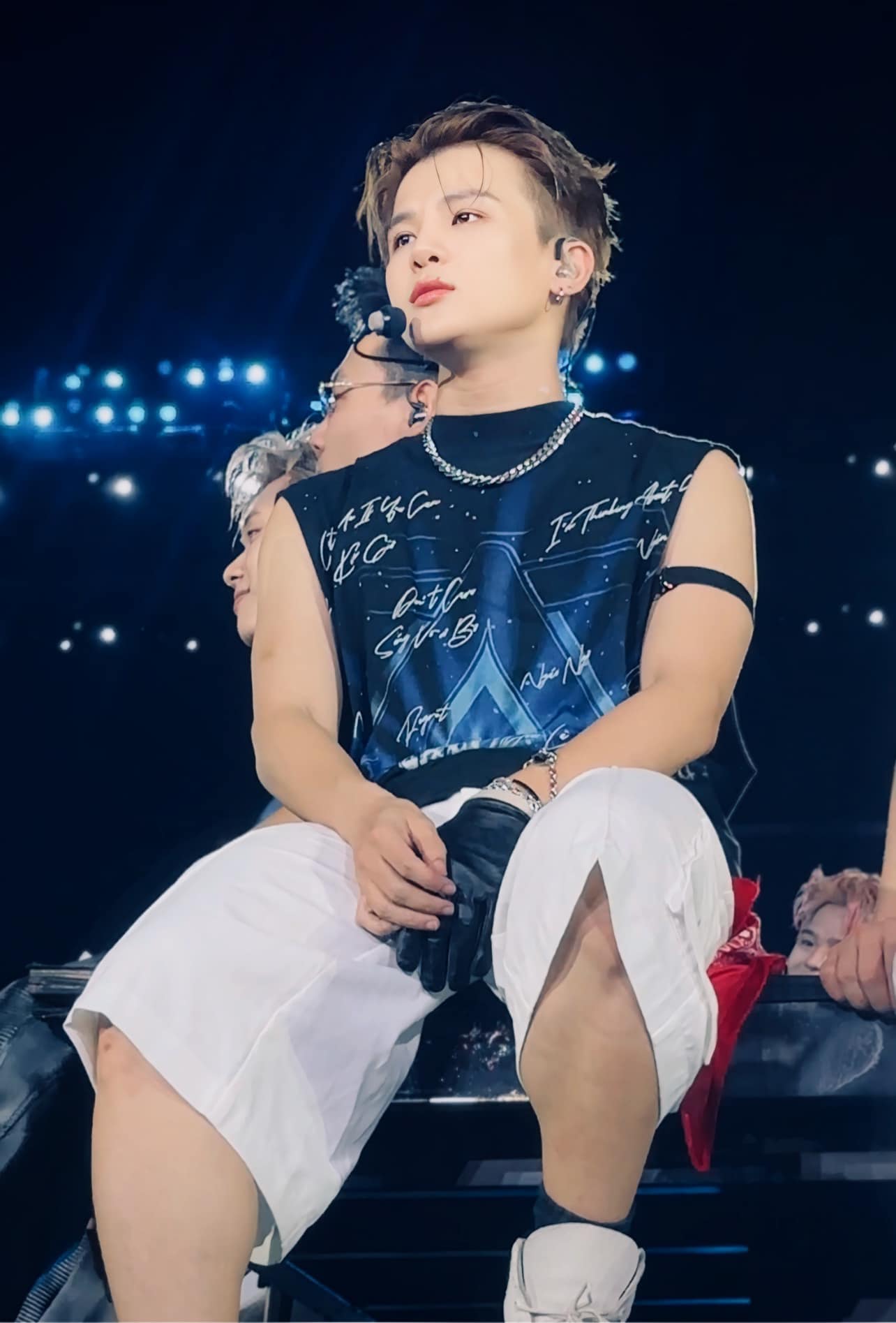 Vụ ekip cũ doạ sao nam Vbiz khui bí mật động trời: Fan bức xúc chỉ ra 3 hành vi khó chấp nhận- Ảnh 5.