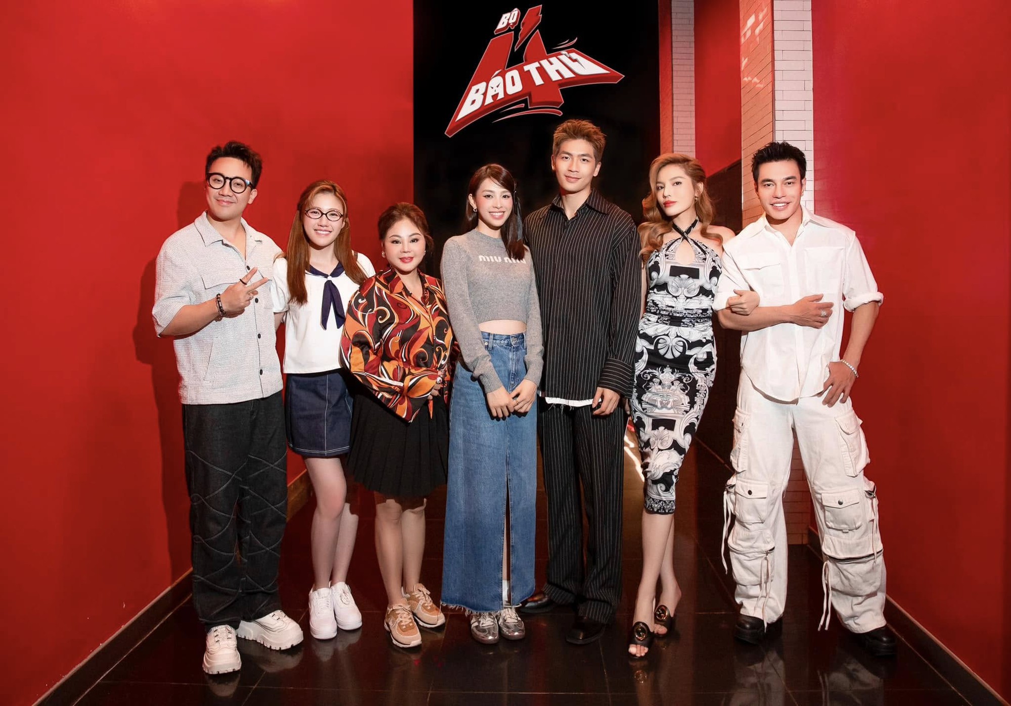 Lê Giang tiếp tục phẫn nộ vì phim bị chê, Trấn Thành vừa nghe vội làm ngay 1 việc gây bất ngờ!- Ảnh 3. Lê Giang tiếp tục phẫn nộ vì phim bị chê, Trấn Thành vừa nghe vội làm ngay 1 việc gây bất ngờ!- Ảnh 3.