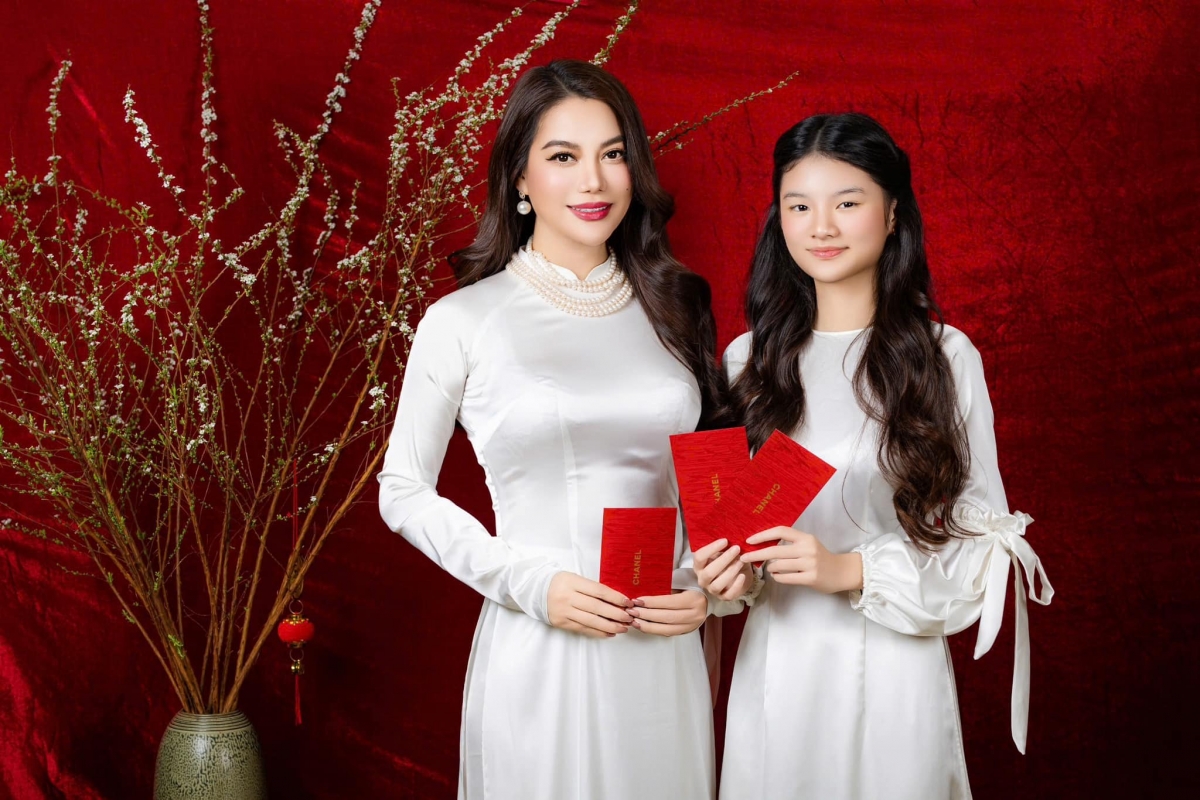 Nhan sắc xinh đẹp của ái nữ nhà Quyền Linh, Mạnh Trường, Thúy Hạnh- Ảnh 7.