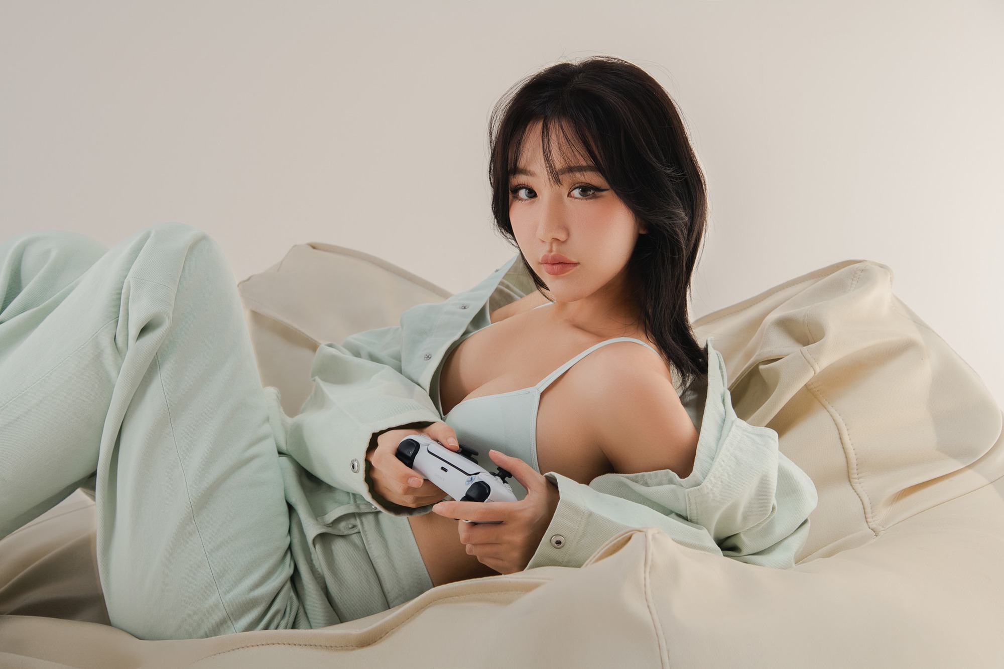 Vbiz có bộ 4 mỹ nhân sexy khó ai sánh bằng: Tóc Tiên - Chi Pu kèn cựa body từng milimet, 1 cái tên tái xuất chấn động!- Ảnh 9.