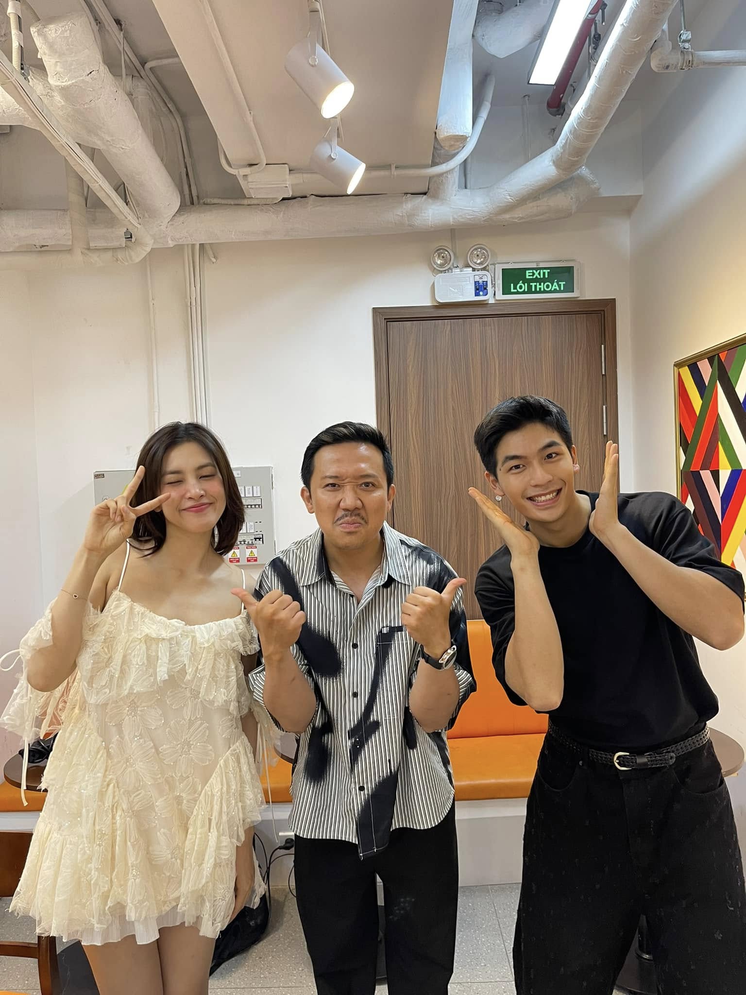 Bức ảnh do 1 Hoa hậu đăng đã làm lộ điều Trấn Thành