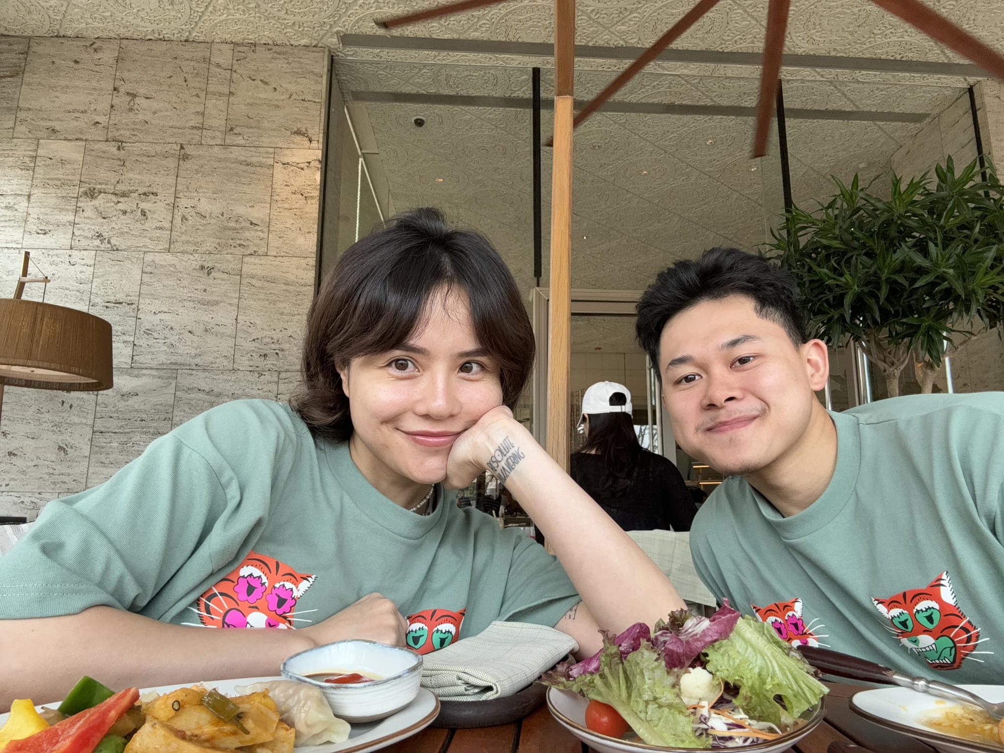 Chị Đẹp mang thai con đầu lòng với chồng kém 6 tuổi: Vắng bóng khỏi showbiz, check-in du lịch lia lịa- Ảnh 5.