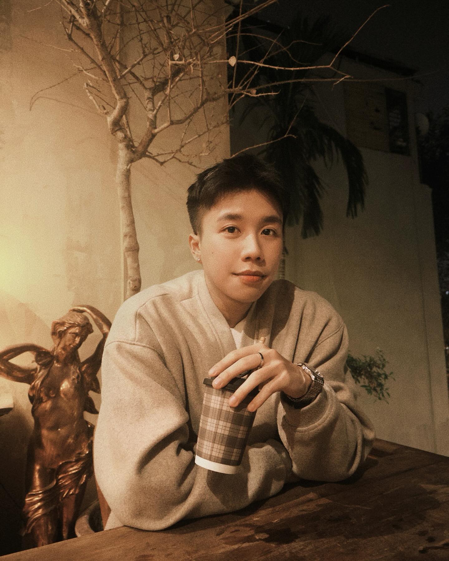 Ngoại hình gây sốc của con trai Vân Dung- Ảnh 10.