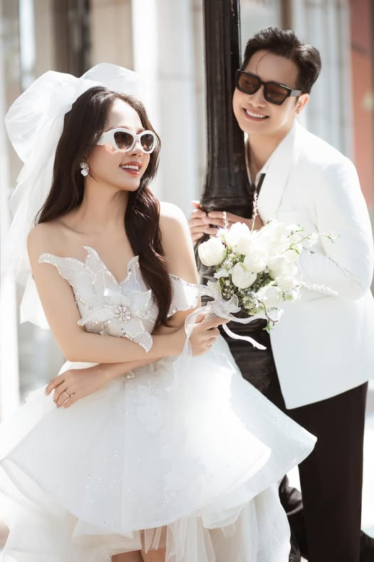 Cặp đôi Việt vướng ồn ào ngoại tình chấn động khẩn thiết mong mỏi 1 điều trước đám cưới- Ảnh 2. Cặp đôi Việt vướng ồn ào ngoại tình chấn động khẩn thiết mong mỏi 1 điều trước đám cưới- Ảnh 2.