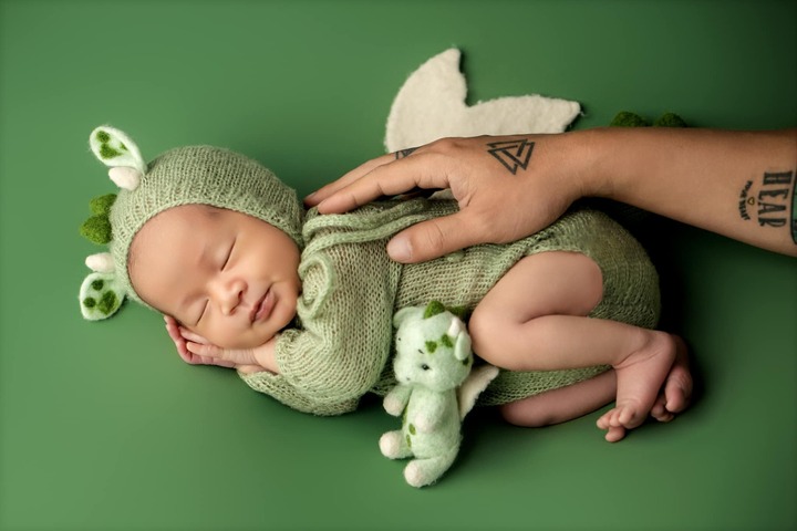 Hồ Quang Hiếu lần đầu khoe rõ mặt con trai đầu lòng- Ảnh 2. Hồ Quang Hiếu lần đầu khoe rõ mặt con trai đầu lòng- Ảnh 2.