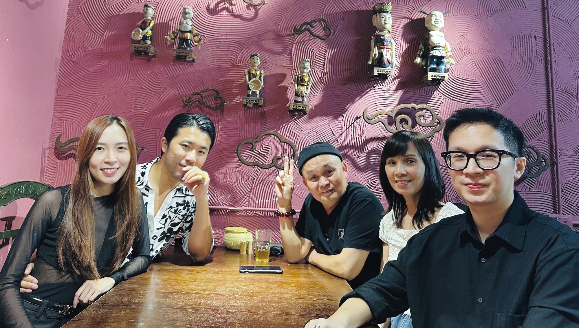 Nghệ sĩ Việt nhận cát-xê 4 cây vàng hơn 20 năm trước, nay sống ở biệt phủ rộng 5.000m2 giá hàng trăm tỷ- Ảnh 11. Nghệ sĩ Việt nhận cát-xê 4 cây vàng hơn 20 năm trước, nay sống ở biệt phủ rộng 5.000m2 giá hàng trăm tỷ- Ảnh 11.