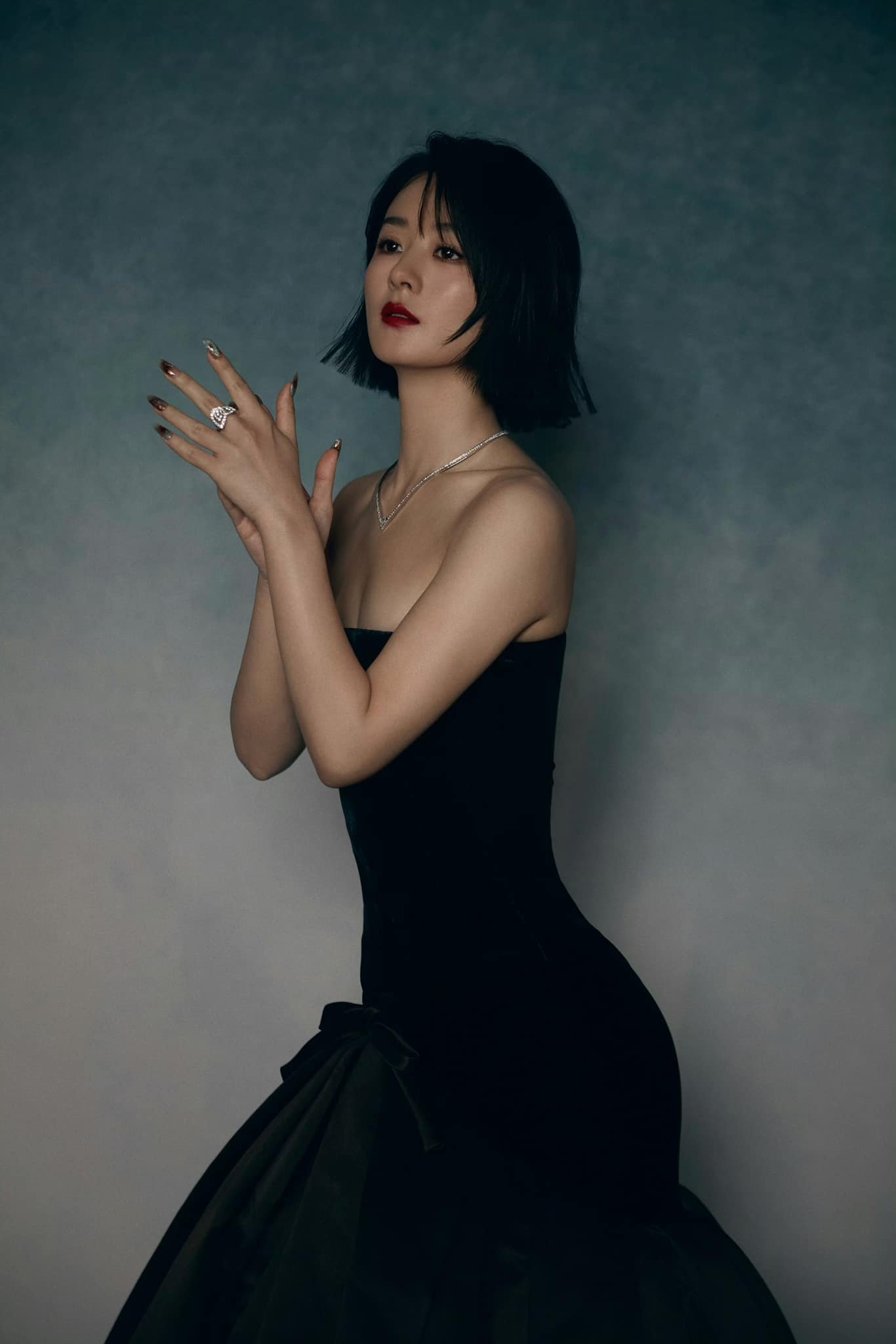 Sau 14 năm bị đặt lên bàn cân, Triệu Lệ Dĩnh – Dương Mịch bất ngờ gặp nhau ở tinh thần