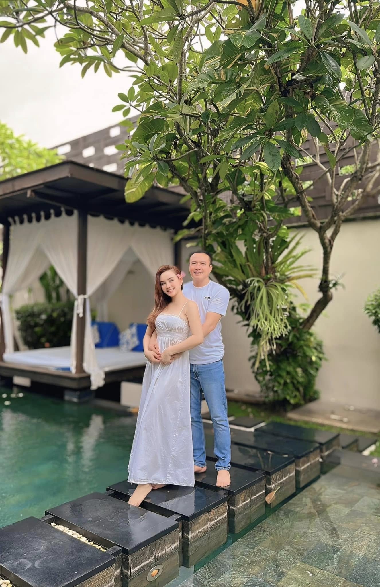 Nữ nghệ sĩ có biệt thự từ TP.HCM ra Hải Phòng, được chồng đại gia yêu chiều, trông con cho đi hát- Ảnh 5.