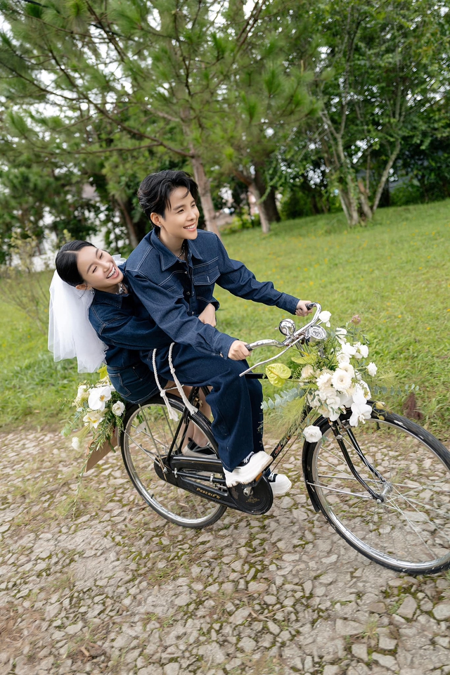 47949983311752777839565244429867553371631874n-1739717113427627237364 "Ông mai" sắp xếp cuộc gặp gỡ định mệnh giữa Vũ Cát Tường và vợ 5 năm trước là ai? 47949983311752777839565244429867553371631874n 1739717113427627237364