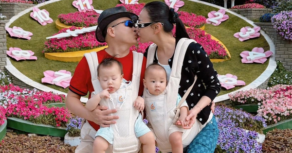 Phương Oanh - shark Bình khoe ảnh hôn nhau nhân Lễ tình nhân Valentine, biểu cảm cặp sinh đôi gây chú ý 48004776795543070279635988225901369116835423n 17395176588012093789863 1739541149341 17395411494971002652673 798 227 1416 1408 crop 17395412612151385175220jpg