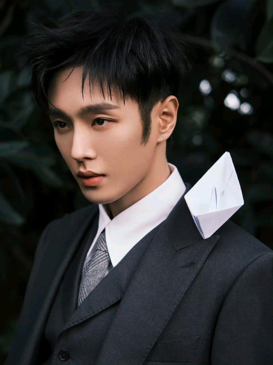 Nam ca sĩ đình đám bị tình cũ