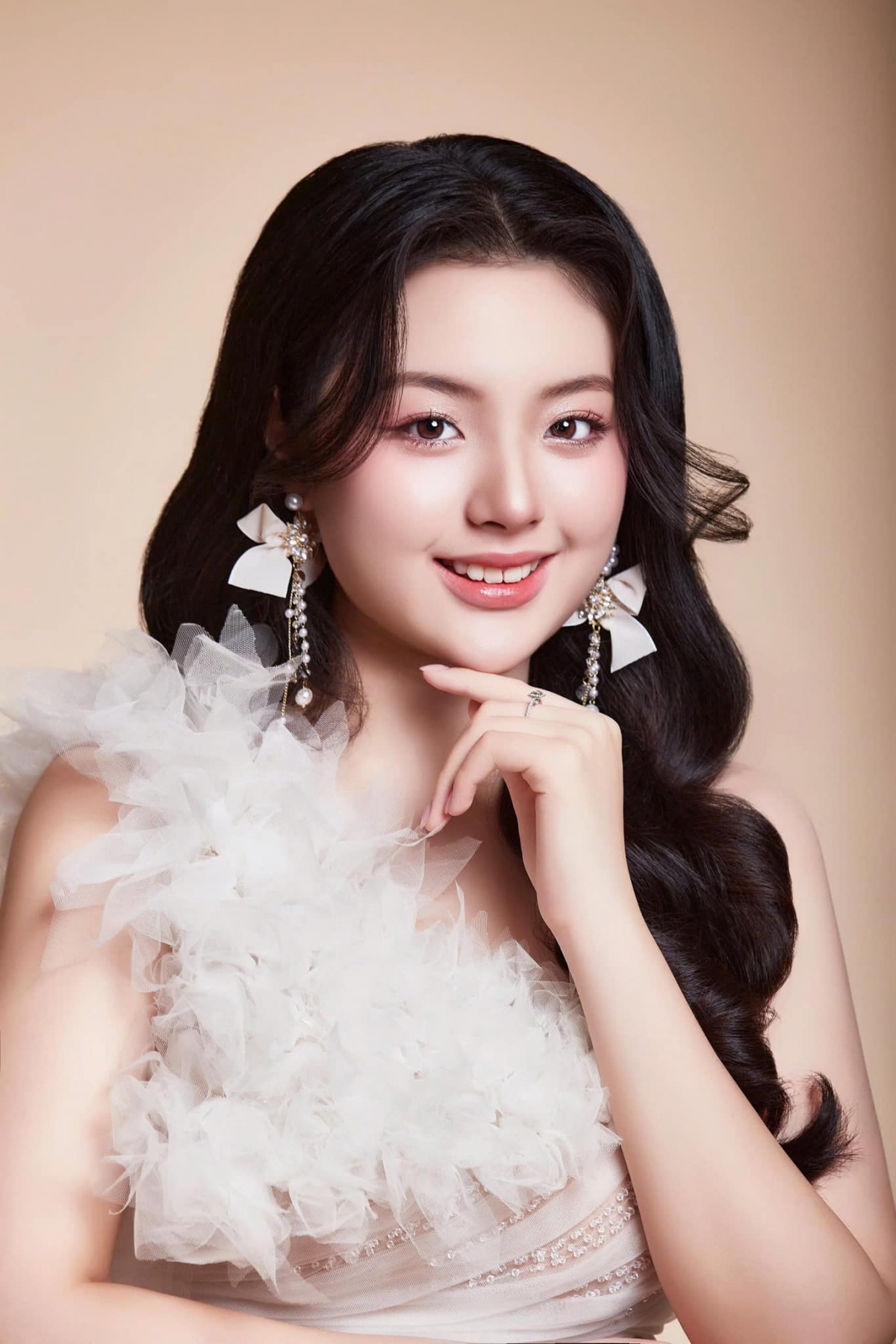 Nhan sắc xinh đẹp của ái nữ nhà Quyền Linh, Mạnh Trường, Thúy Hạnh- Ảnh 3.