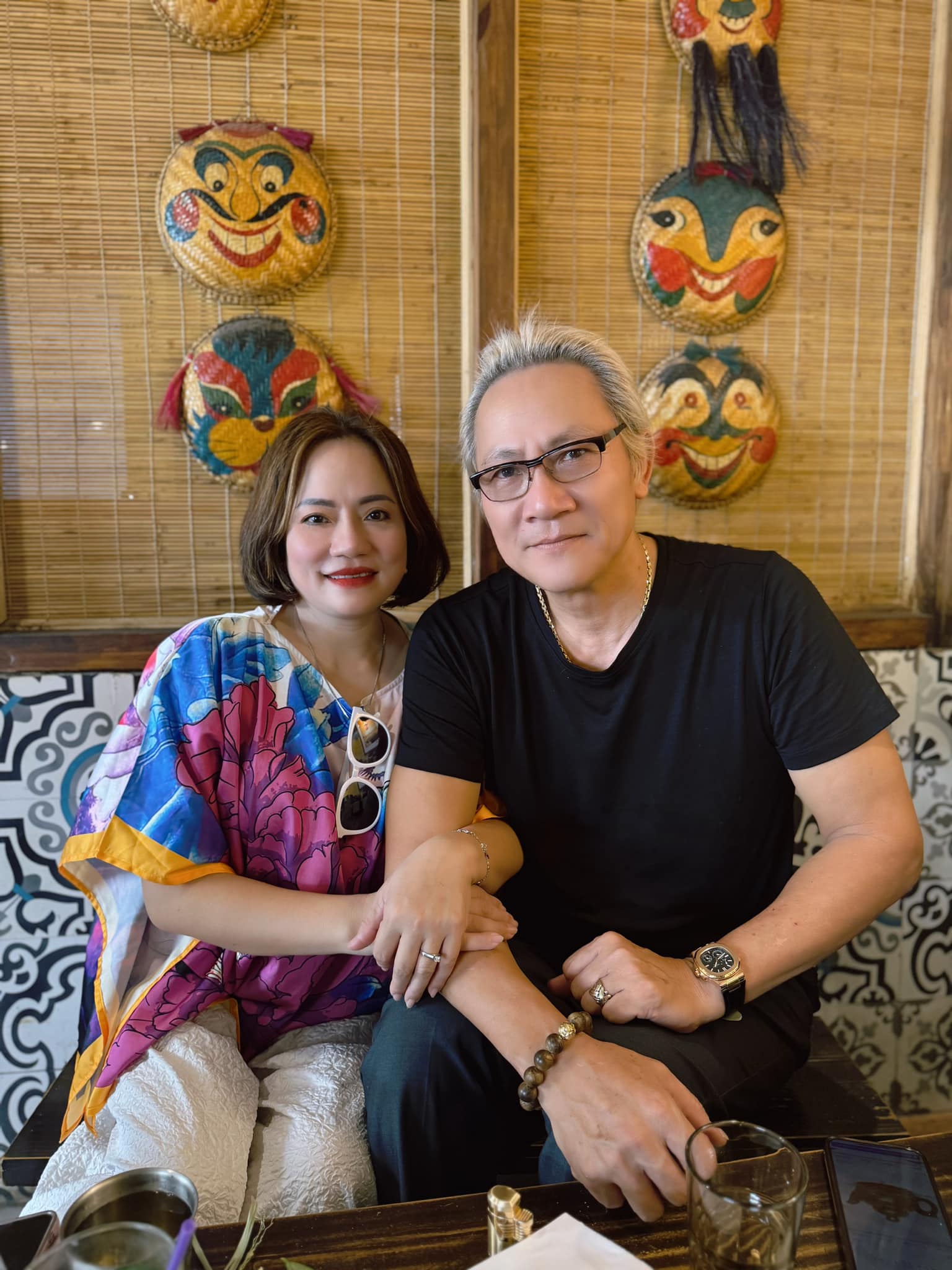 Cuộc sống tuổi 57 của nam nghệ sĩ nổi tiếng cả nước, xin nghỉ đóng phim 3 ngày để về quê cưới vợ- Ảnh 2.