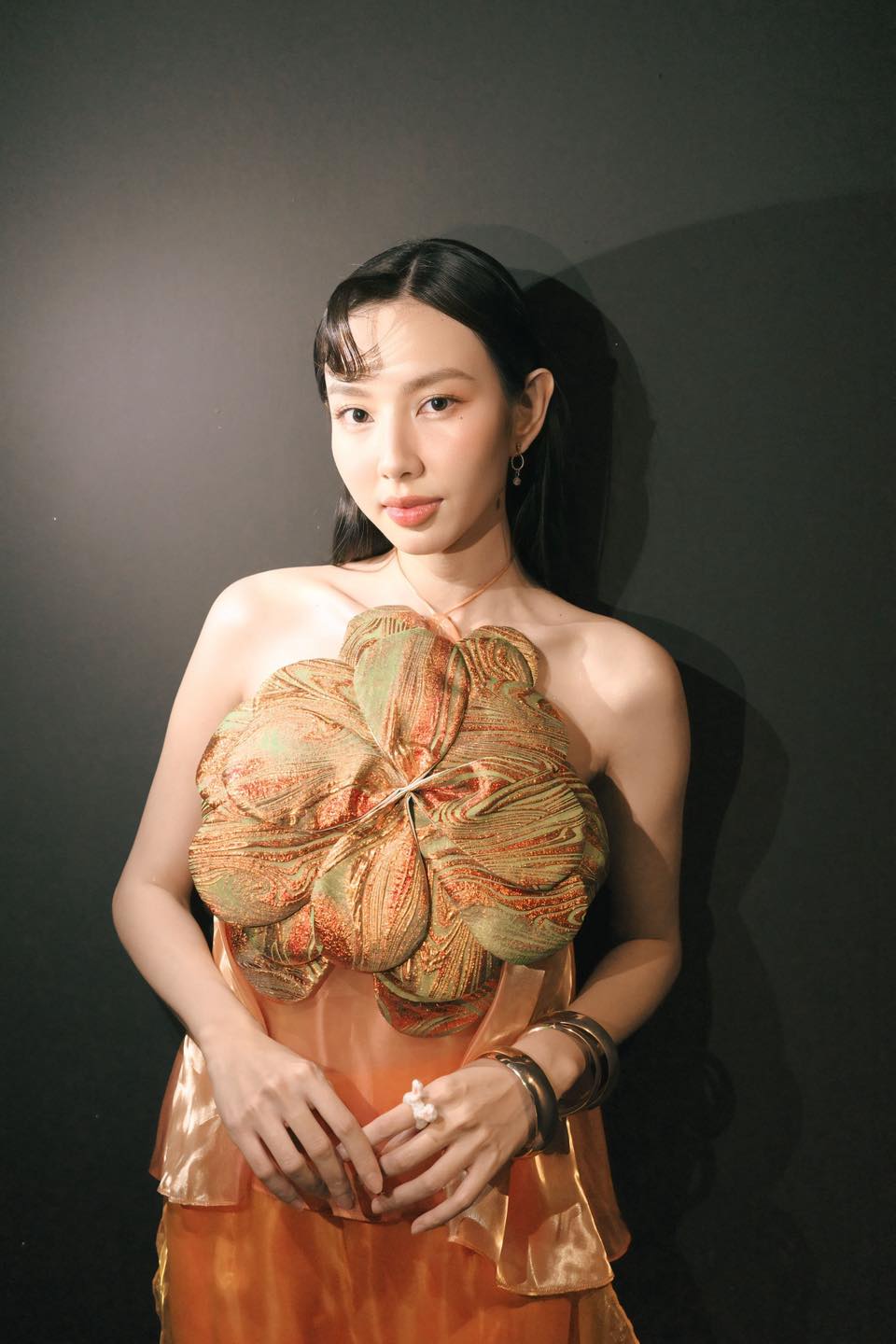 NÓNG: Hoa hậu Thùy Tiên nhận sai sau khi làm việc với cơ quan chức năng, hứa làm 3 điều để khắc phục hậu quả- Ảnh 2. NÓNG: Hoa hậu Thùy Tiên nhận sai sau khi làm việc với cơ quan chức năng, hứa làm 3 điều để khắc phục hậu quả- Ảnh 2.