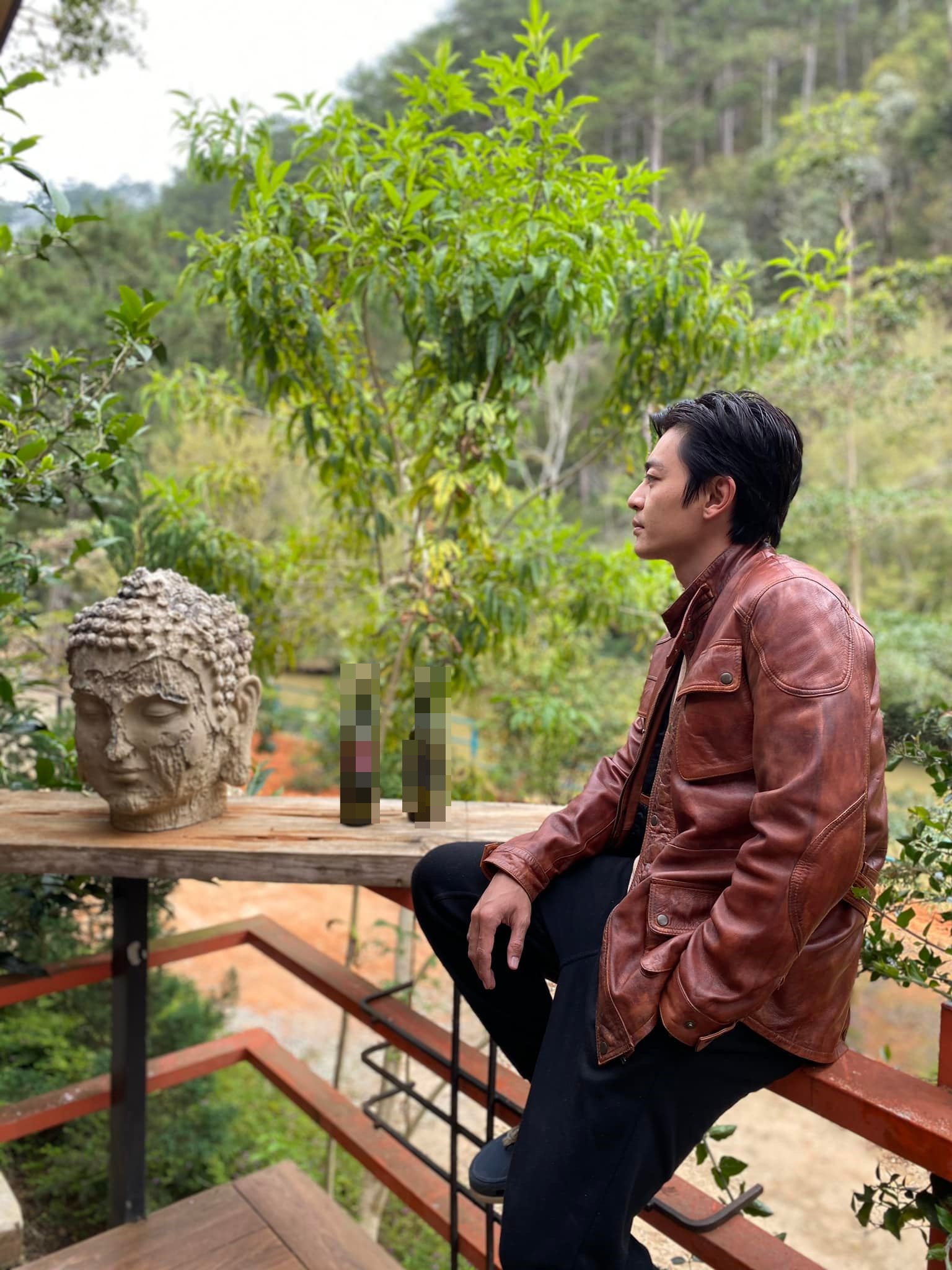 Nam nghệ sĩ 39 tuổi điển trai,