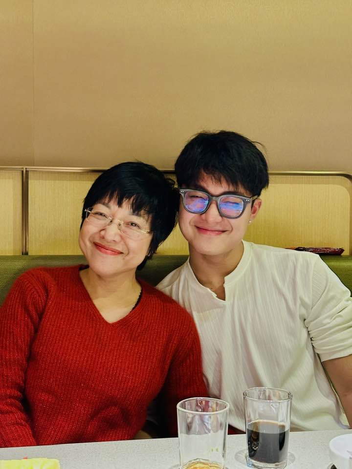 Bị trộm đột nhập lấy 10 chiếc đồng hồ, nhưng sao nữ Vbiz lại nói Bị trộm đột nhập lấy 10 chiếc đồng hồ, nhưng sao nữ Vbiz lại nói