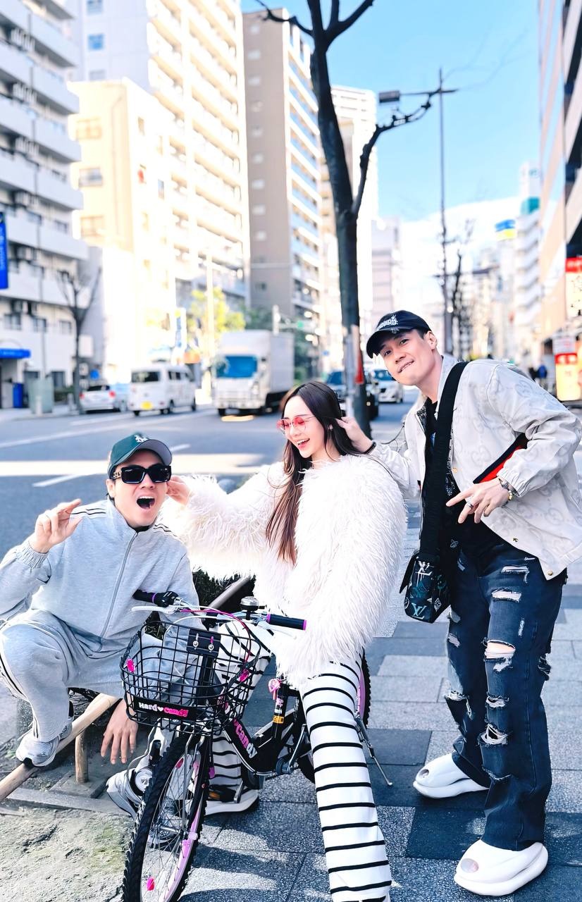 Nam ca sĩ Vbiz là đại gia ngầm, tuổi 44 trẻ trung như đôi mươi, sống một mình trong căn nhà 200 tỷ- Ảnh 9.