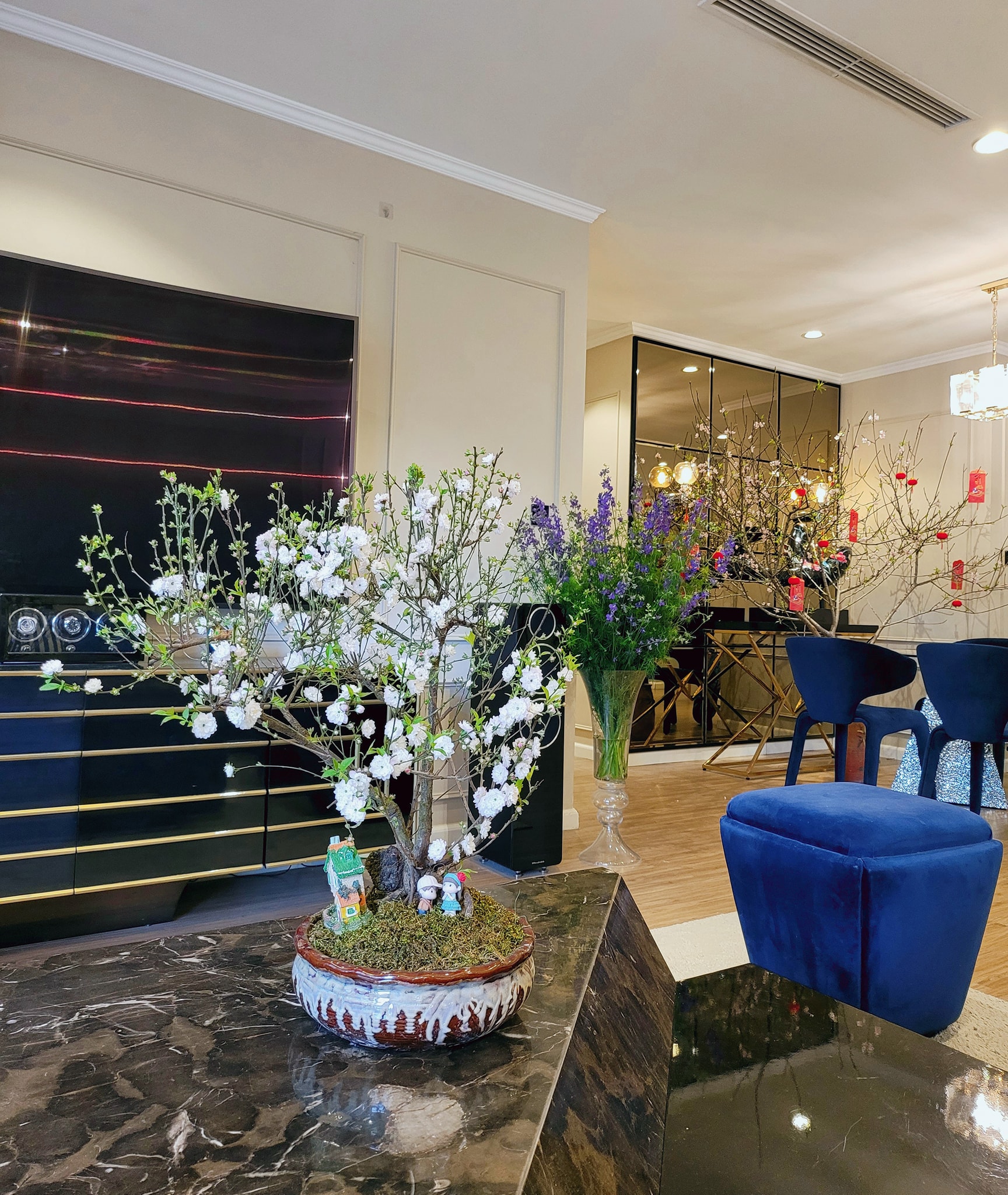 Ngoại hình của nam nghệ sĩ hào hoa, yêu vợ bậc nhất showbiz, có nhà từ Hà Nội đến Hưng Yên, Phú Thọ- Ảnh 9. Ngoại hình của nam nghệ sĩ hào hoa, yêu vợ bậc nhất showbiz, có nhà từ Hà Nội đến Hưng Yên, Phú Thọ- Ảnh 9.