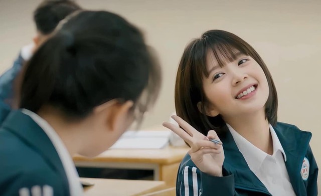 Từng sở hữu những màn cosplay game khiến fan nam điêu đứng, hot girl giờ đây chinh phục phim giờ vàng- Ảnh 8.