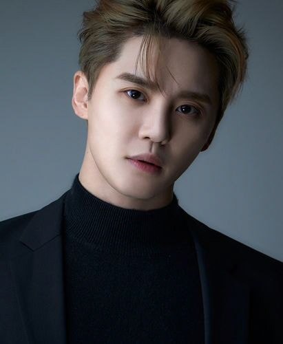 Nam ca sĩ lộ clip nóng chấn động, nhưng sốc hơn là danh tính kẻ uy hiếp tống tiền- Ảnh 3. Nam ca sĩ lộ clip nóng chấn động, nhưng sốc hơn là danh tính kẻ uy hiếp tống tiền- Ảnh 3.