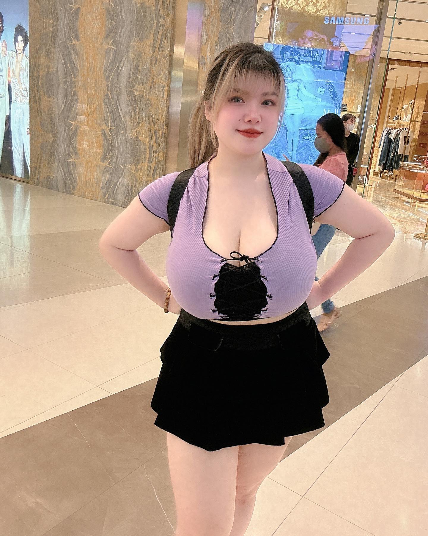 Hiện tượng mạng một thời ngày càng tự tin, phô trương