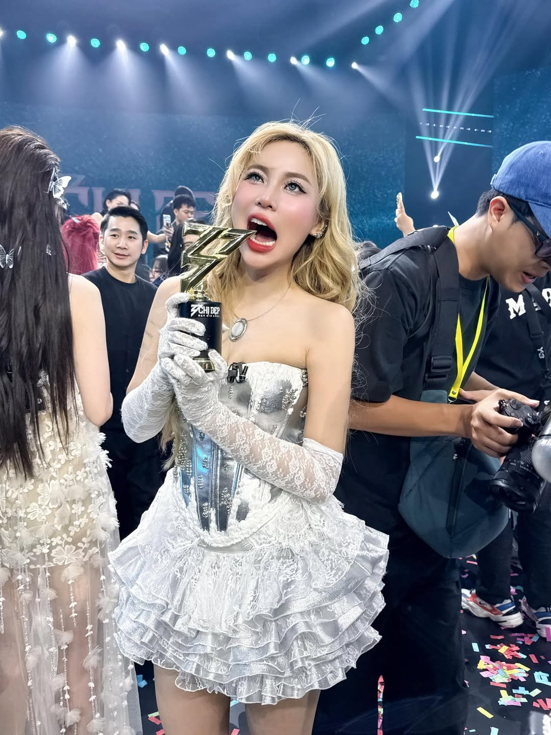 Nóng: 1 Chị Đẹp ngã đập đầu xuống đất, tình trạng hiện tại thế nào?- Ảnh 3.