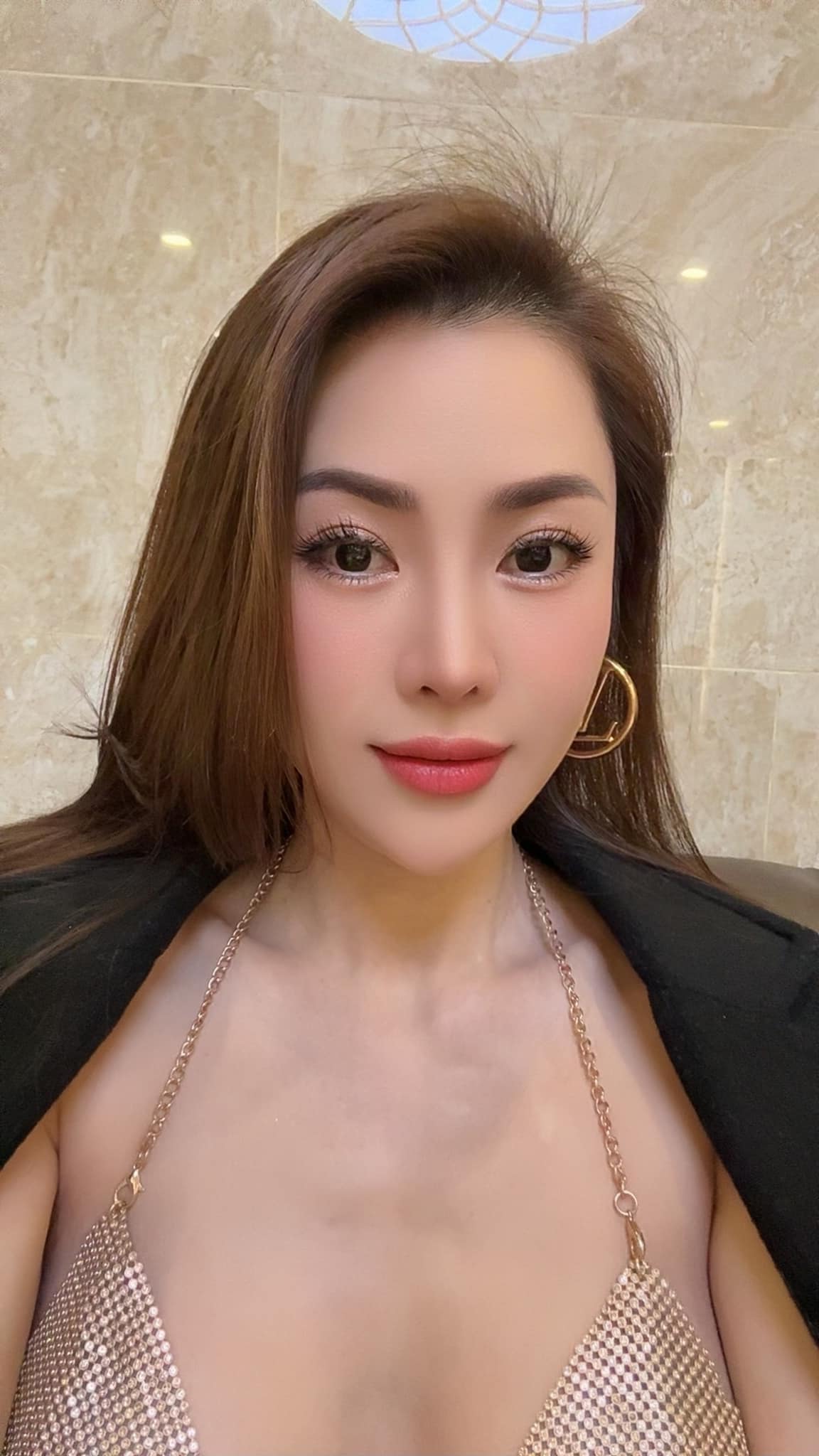 Sao nữ Vbiz bị chỉ trích mặc hở hang tại concert Anh trai: Tiếp tục diện đồ thiếu vải, thái độ khi bị chê già- Ảnh 5.