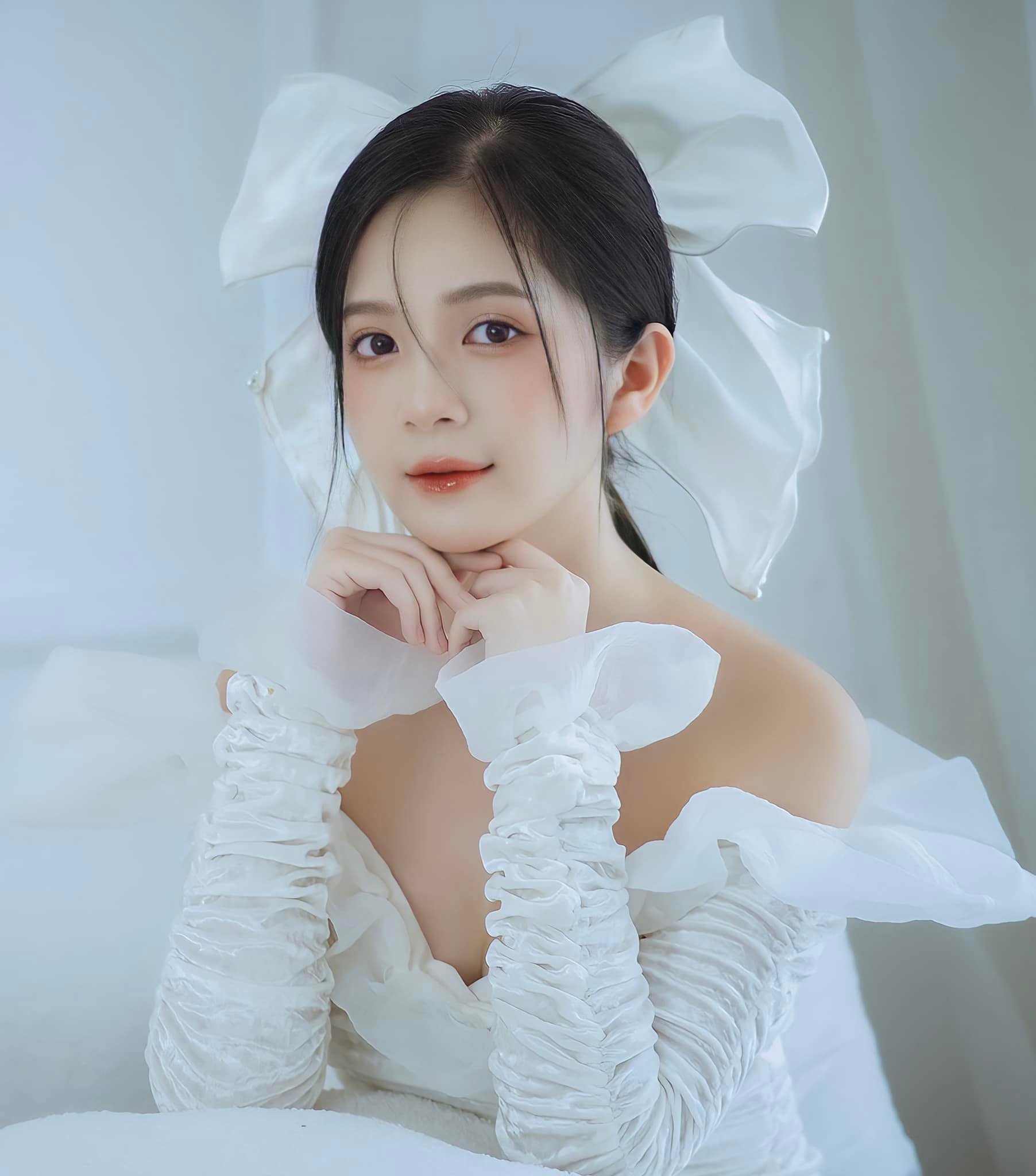 Cô gái khiến bao chàng trai tiếc nuối khi sắp thành vợ người ta - 10