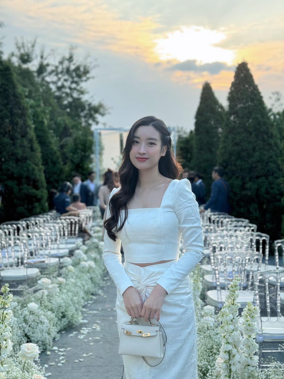 Hoa hậu Đỗ Mỹ Linh lộ mặt mộc thiếu son phấn, visual không chỉnh sửa khác lạ ra sao?- Ảnh 7.