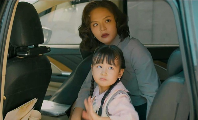 Mỹ nhân gây sốt vì thường xuyên trợn mắt quát tháo, phản ứng gì khi khán giả nói “như lên đồng”?- Ảnh 8.