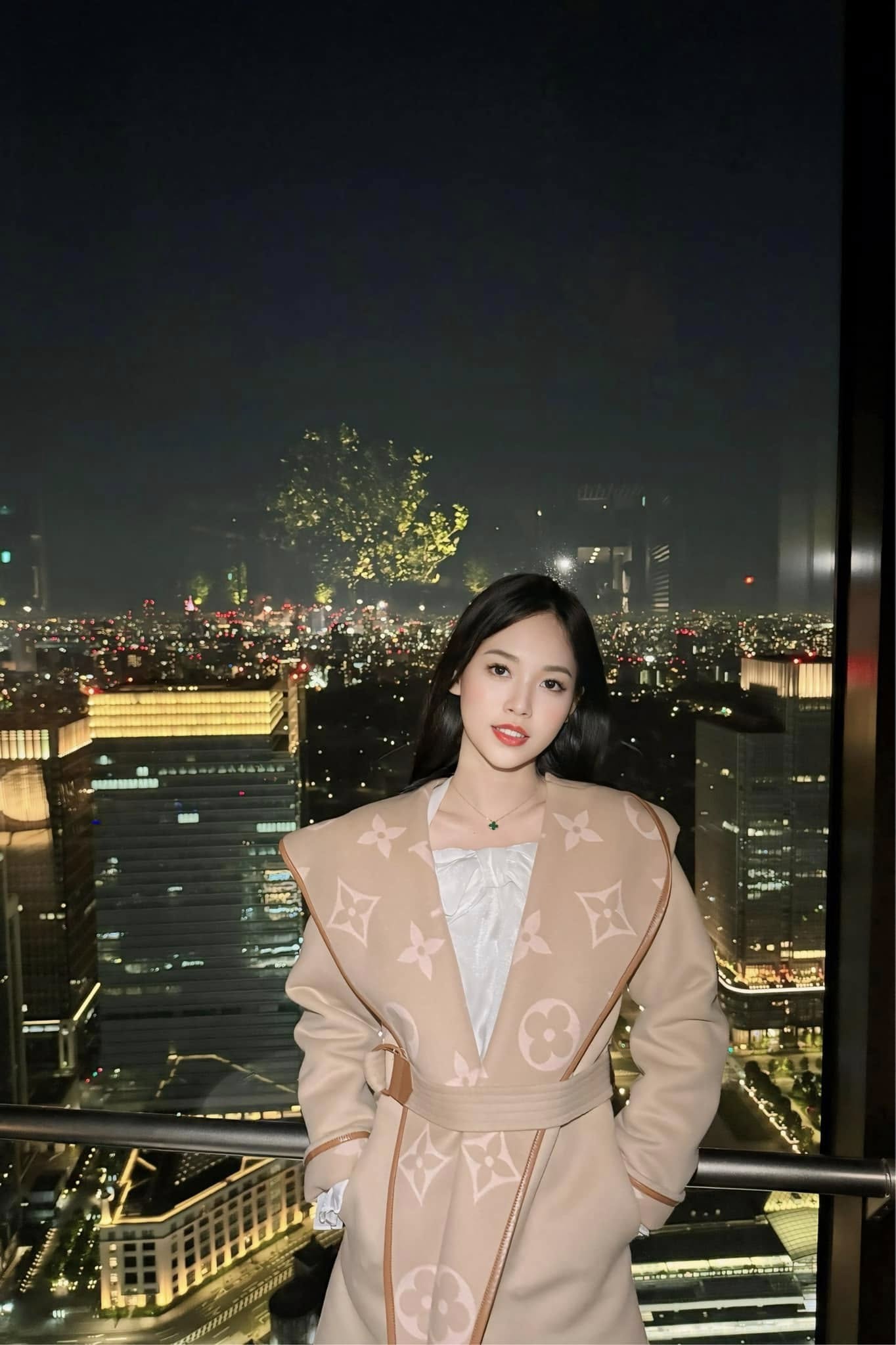 Á hậu Trịnh Thuỳ Linh dạo này: Ở ẩn 6 tháng, lộ loạt