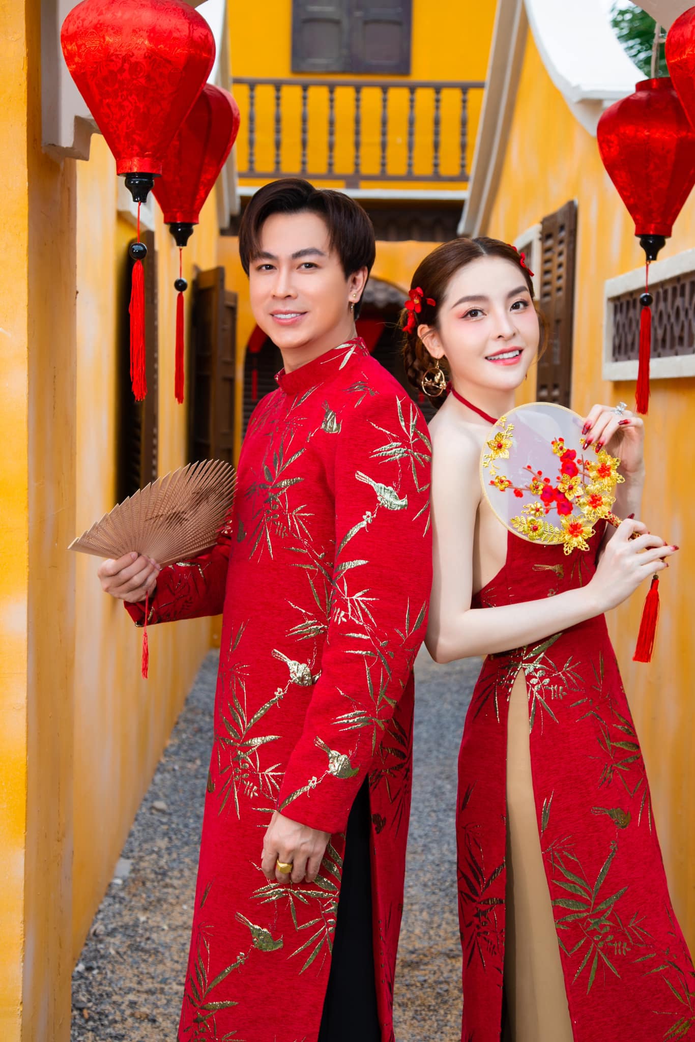 Vbiz có 1 cặp đôi mới: Hint hôn má, sống chung nhà đủ cả, chính chủ vẫn chối đây đẩy chuyện yêu?- Ảnh 6. Vbiz có 1 cặp đôi mới: Hint hôn má, sống chung nhà đủ cả, chính chủ vẫn chối đây đẩy chuyện yêu?- Ảnh 6.