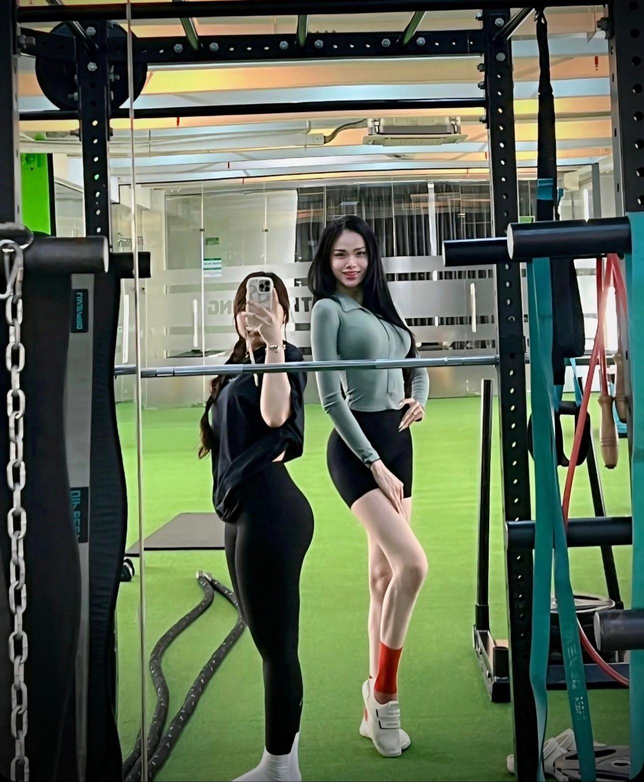 Tân Miss International Queen Vietnam Hà Tâm Như: Body