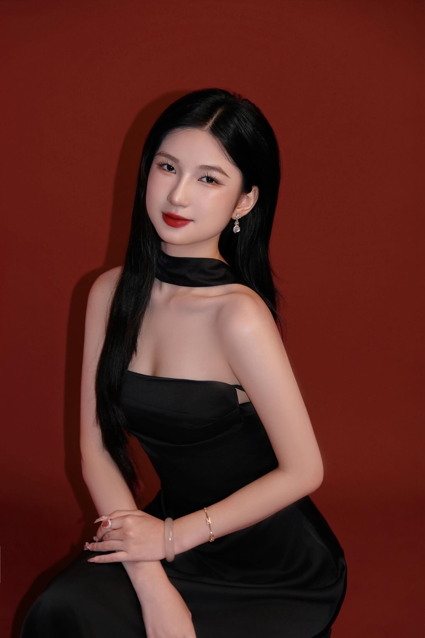 Nàng Mơ bị đuổi khỏi set quay ngay tập 1 Vietnam's Next Top Model: