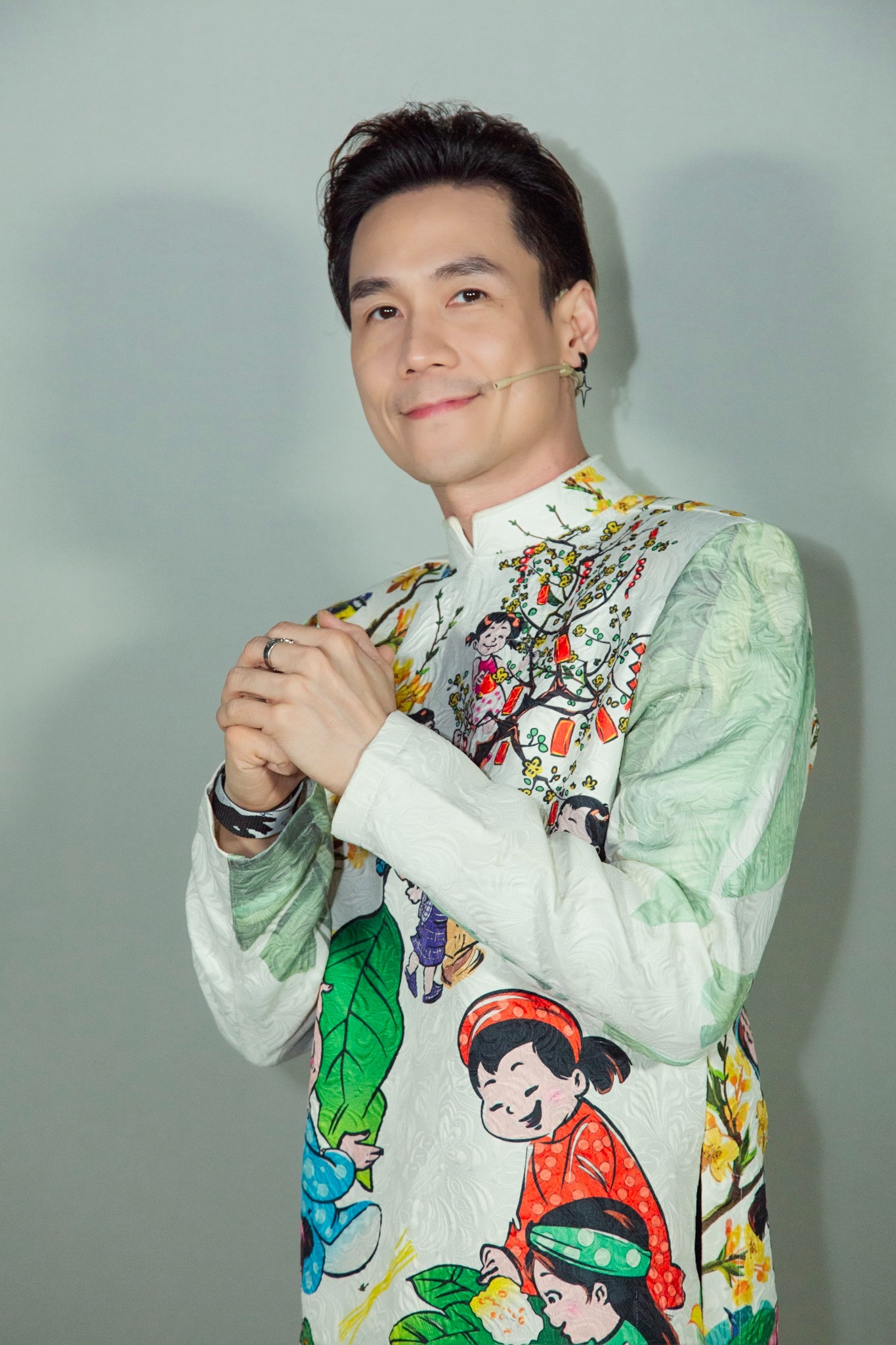 Nam ca sĩ Vbiz là đại gia ngầm, tuổi 44 trẻ trung như đôi mươi, sống một mình trong căn nhà 200 tỷ- Ảnh 1.