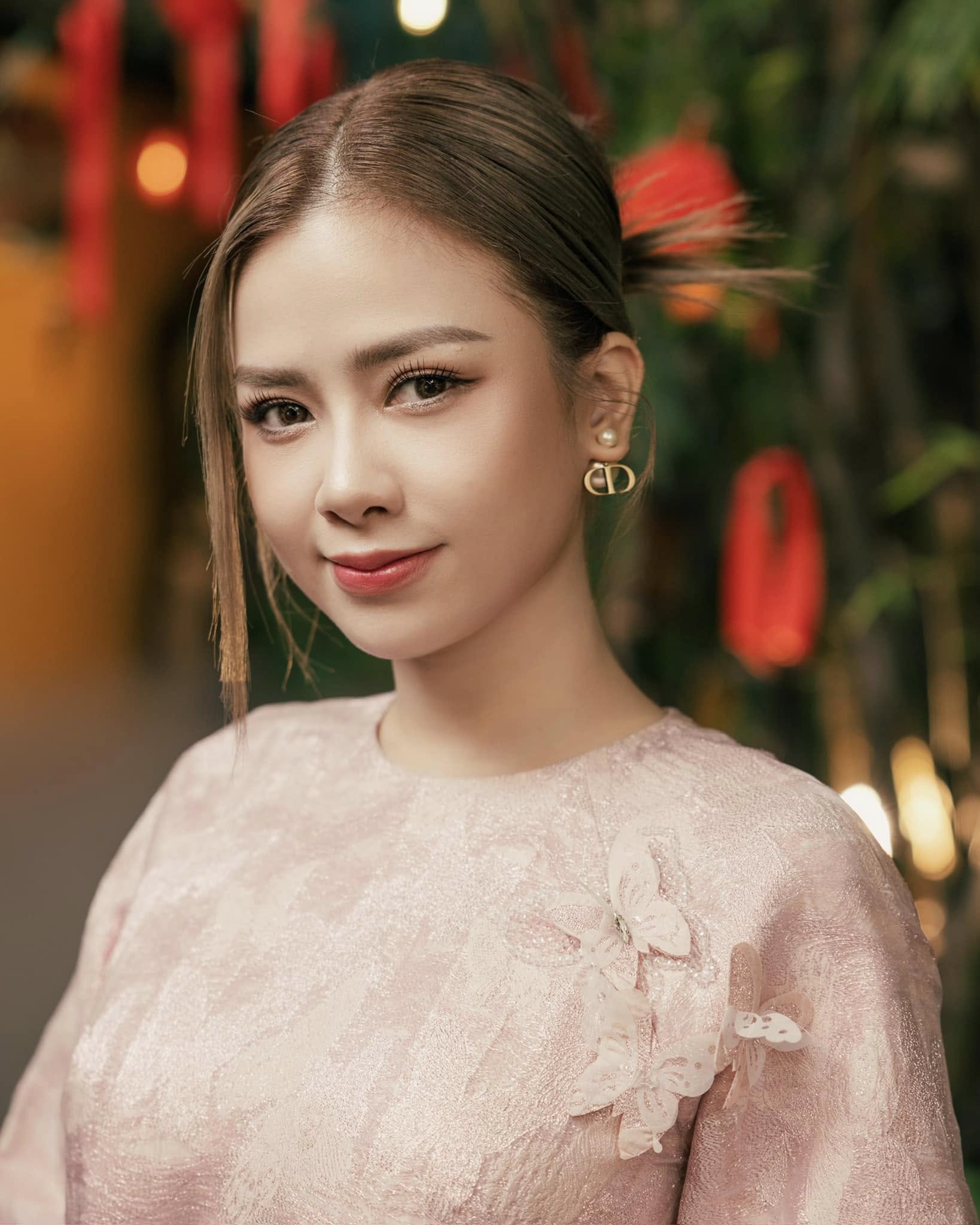 Sao nữ Vbiz phát hiện méo miệng và mặt sưng, tức tốc vào bệnh viện kiểm ra và bủn rủn khi nhận kết quả- Ảnh 5. Sao nữ Vbiz phát hiện méo miệng và mặt sưng, tức tốc vào bệnh viện kiểm ra và bủn rủn khi nhận kết quả- Ảnh 5.