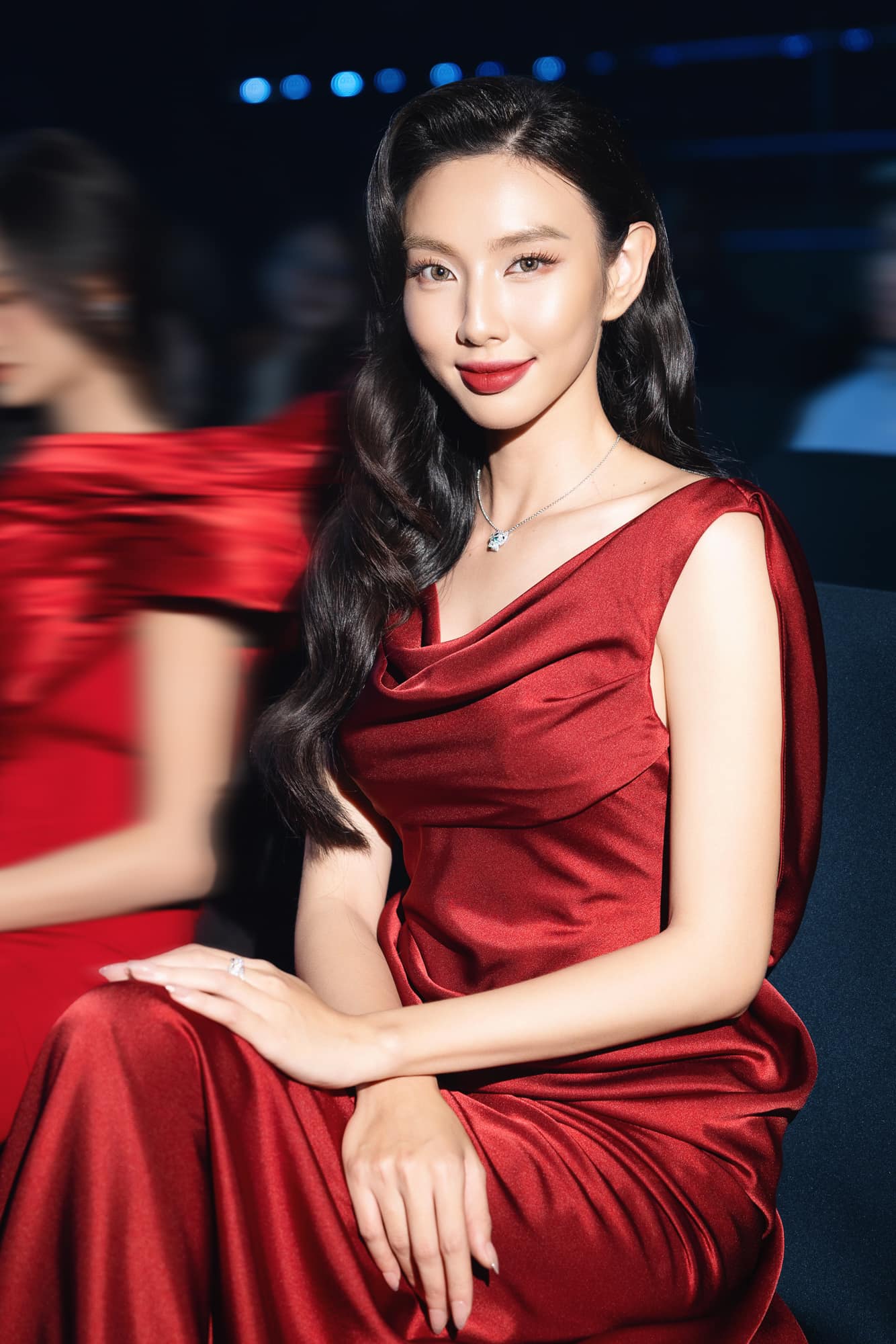 Hoa hậu Thuỳ Tiên lần đầu chính thức lộ diện sau lùm xùm kẹo rau Kera, có 1 thái độ khác lạ- Ảnh 4.