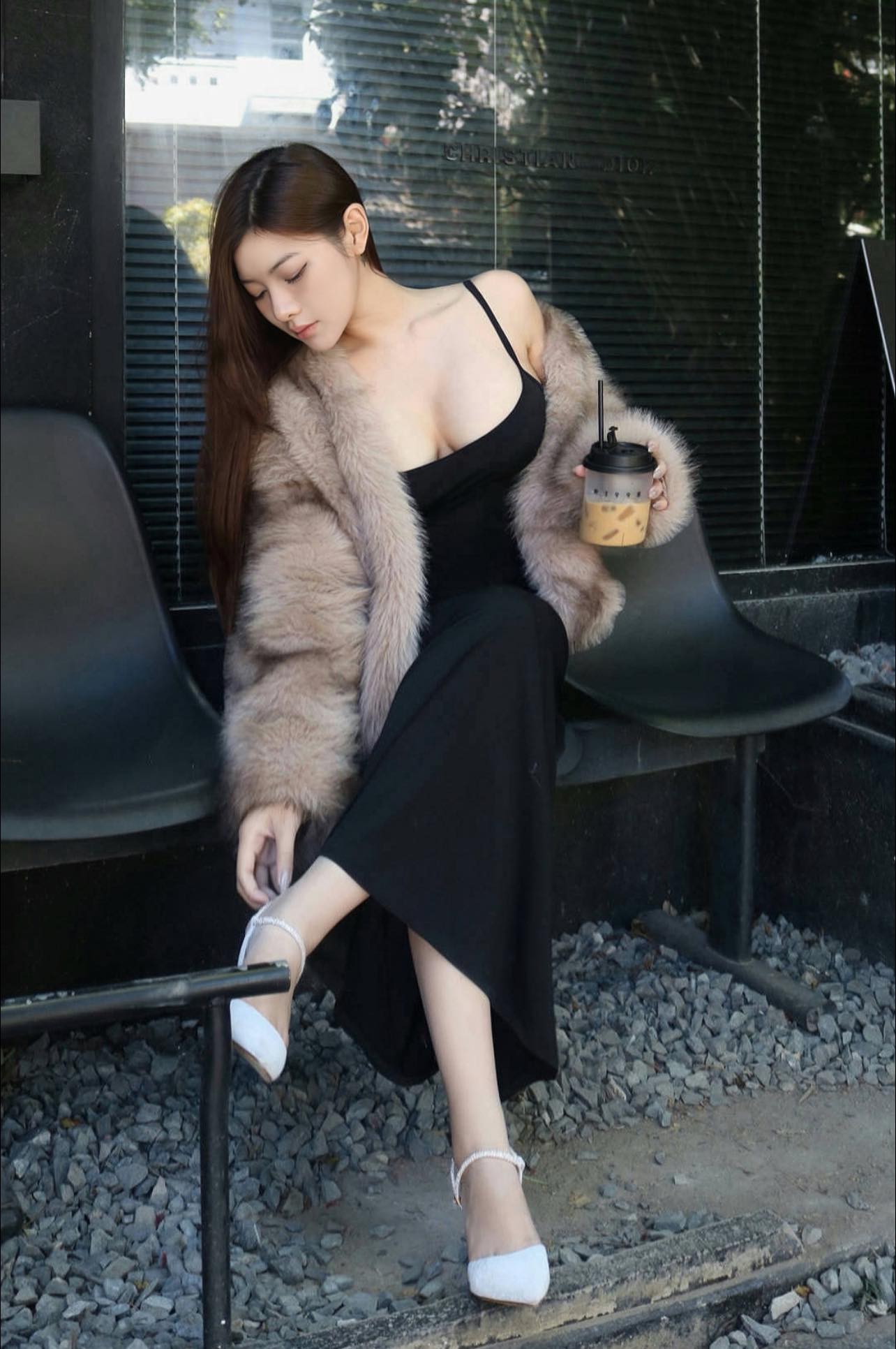 Hot girl lên tiếng vì bị bình luận khiếm nhã- Ảnh 1.