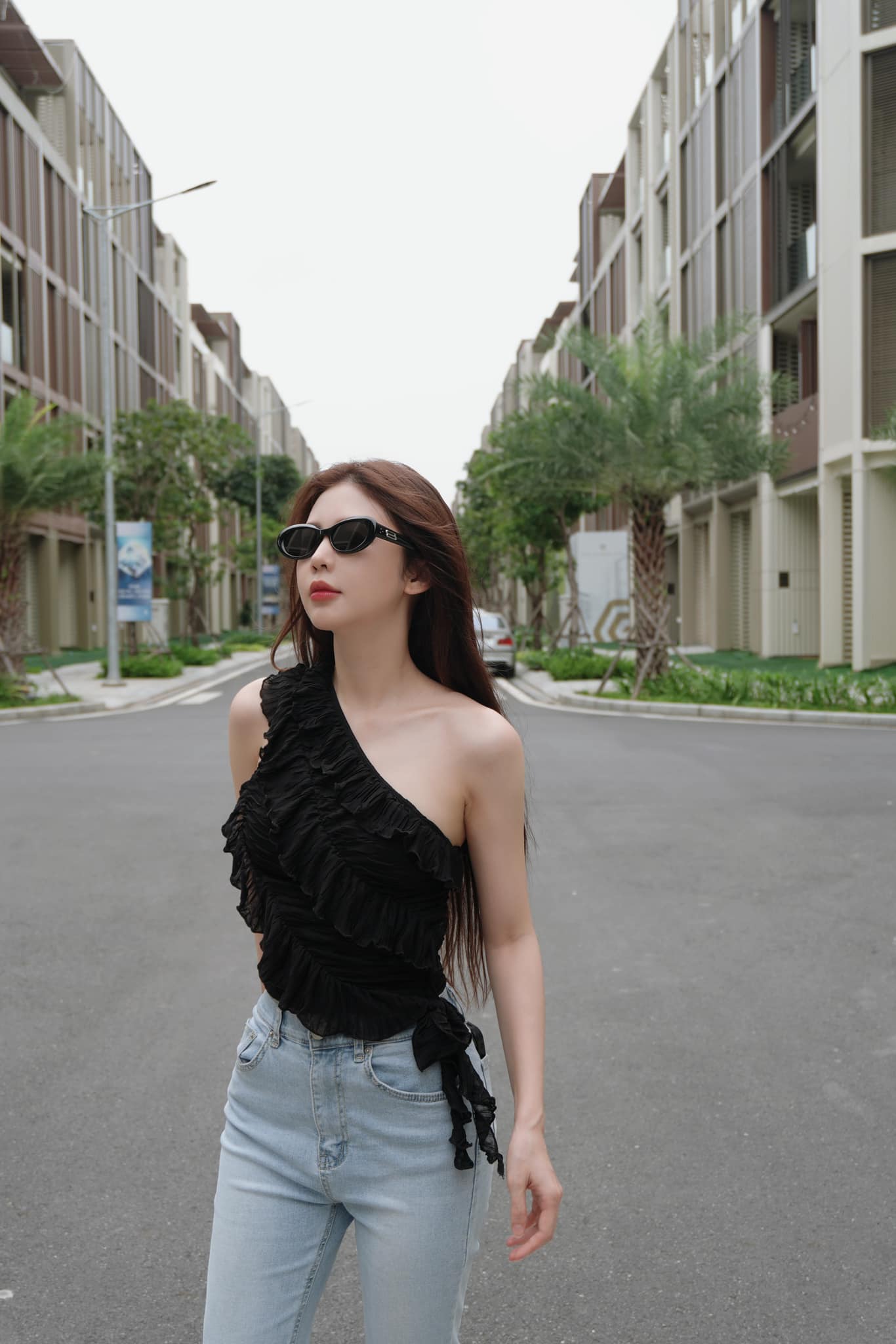 Chỉ một khoảnh khắc khoe đôi chân