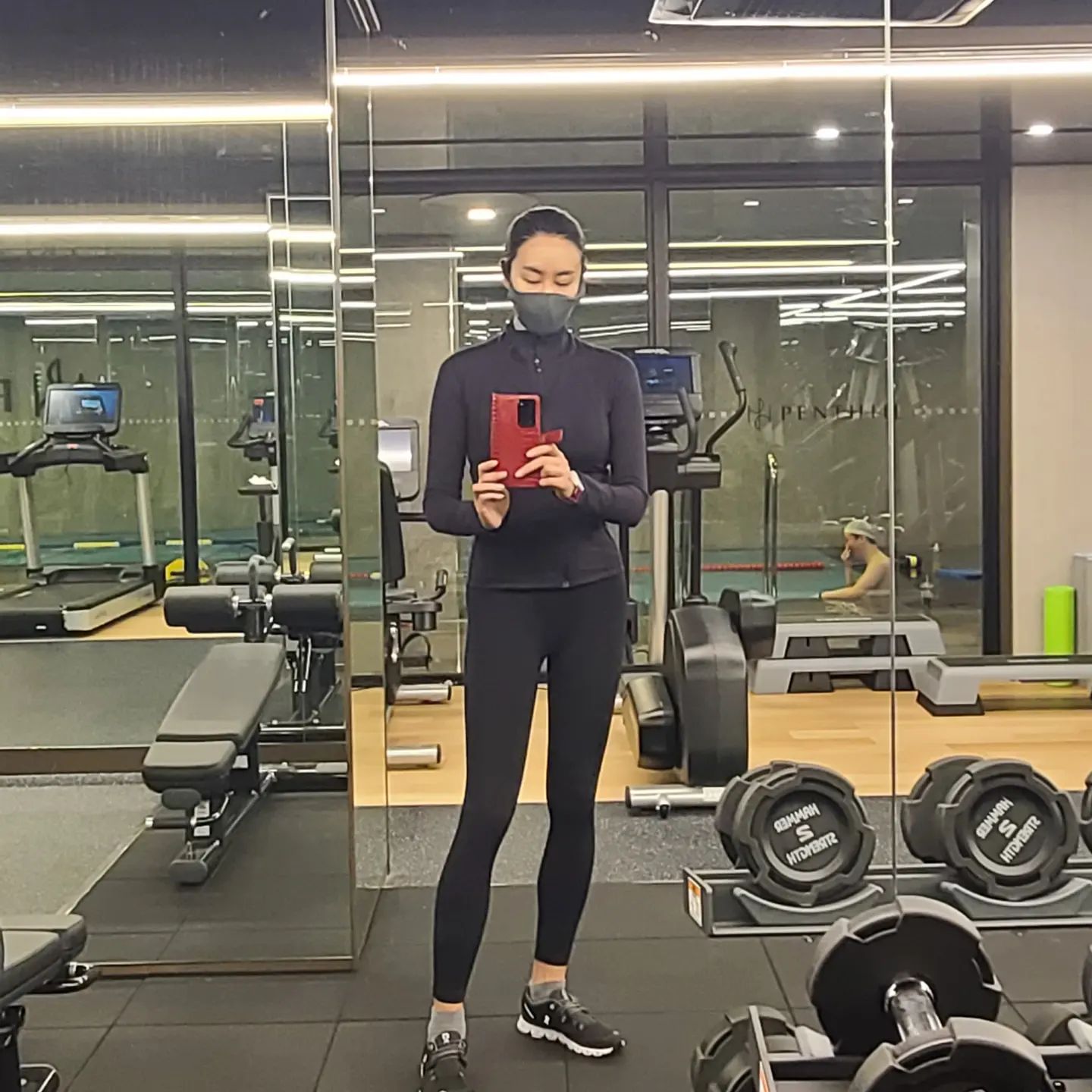 Mỹ nhân phim Sex is Zero gây sốc với nhan sắc trẻ đẹp khó tin, bị gạ gẫm hàng chục năm vì cảnh nóng táo bạo- Ảnh 4.