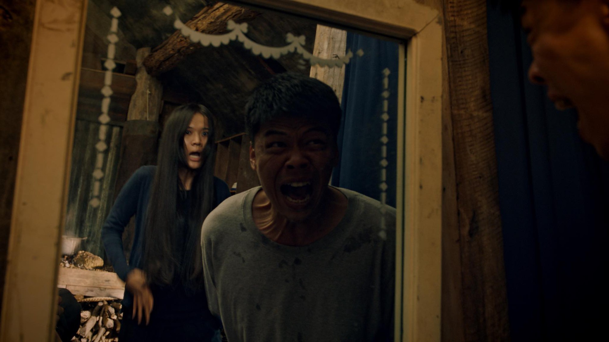 Sao nam Vbiz đóng cùng lúc 2 phim Việt đang hot điên đảo, cả top 1 rating lẫn top 1 phòng vé mới đáng nể- Ảnh 5. Sao nam Vbiz đóng cùng lúc 2 phim Việt đang hot điên đảo, cả top 1 rating lẫn top 1 phòng vé mới đáng nể- Ảnh 5.