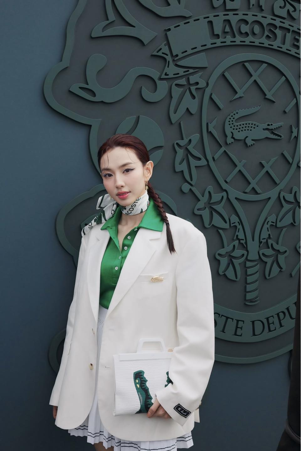 Thùy Tiên nỗ lực cứu vớt nhan sắc sau khi bị Thùy Tiên nỗ lực cứu vớt nhan sắc sau khi bị