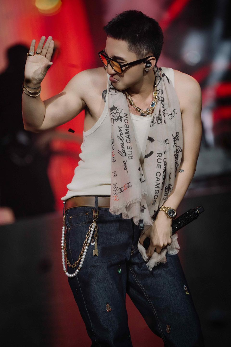 Hết bị lôi vào cuộc chiến với HIEUTHUHAI giờ đến SOOBIN: Chuyện gì đang xảy ra với Sơn Tùng?- Ảnh 5.