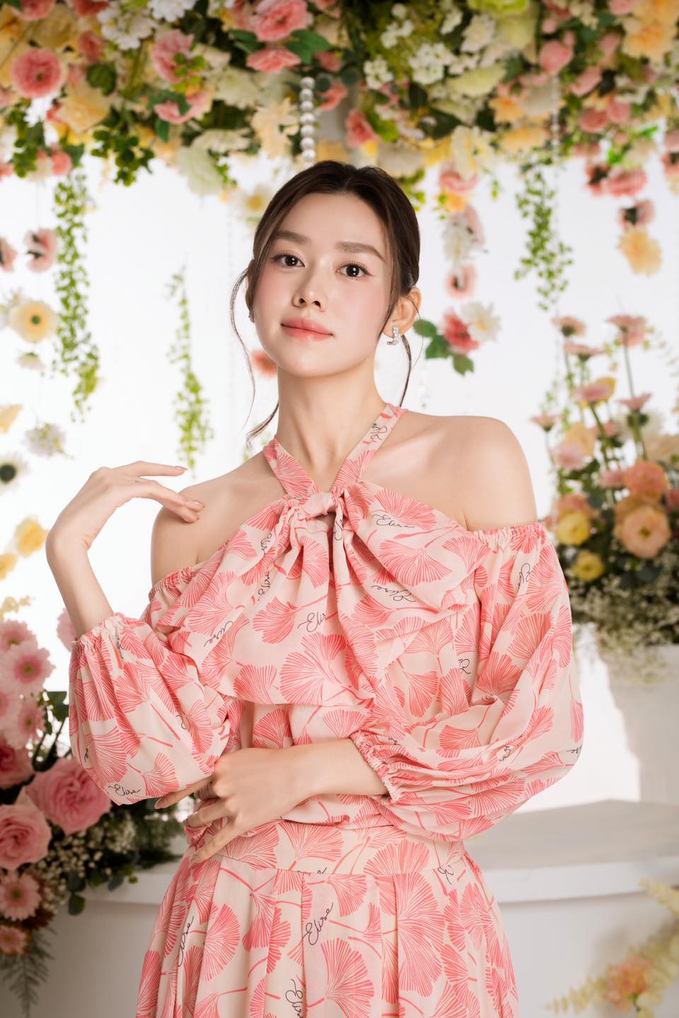 Bức ảnh khiến phu nhân hào môn Vbiz vướng nghi vấn mang thai lần 2- Ảnh 2.